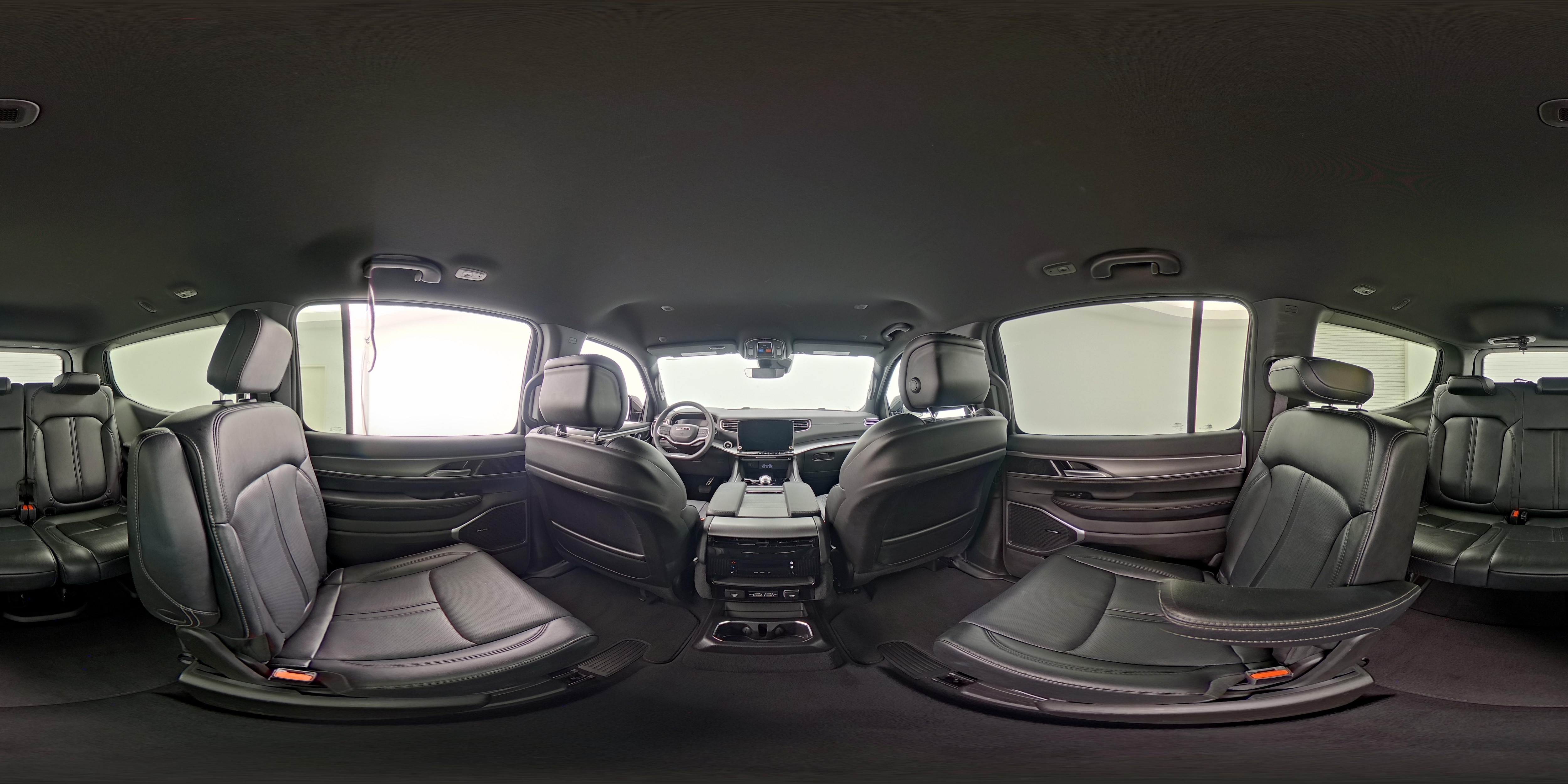 2025 Jeep Wagoneer Series II - Photo 28