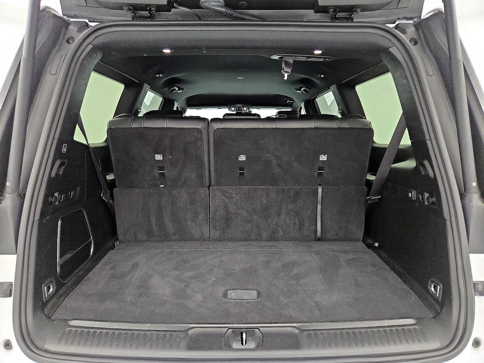 2025 Jeep Wagoneer Series II - Photo 23