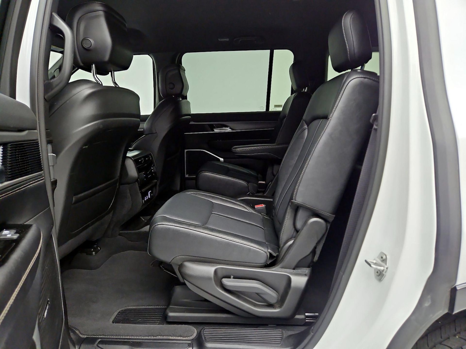 Rear Air Conditioning