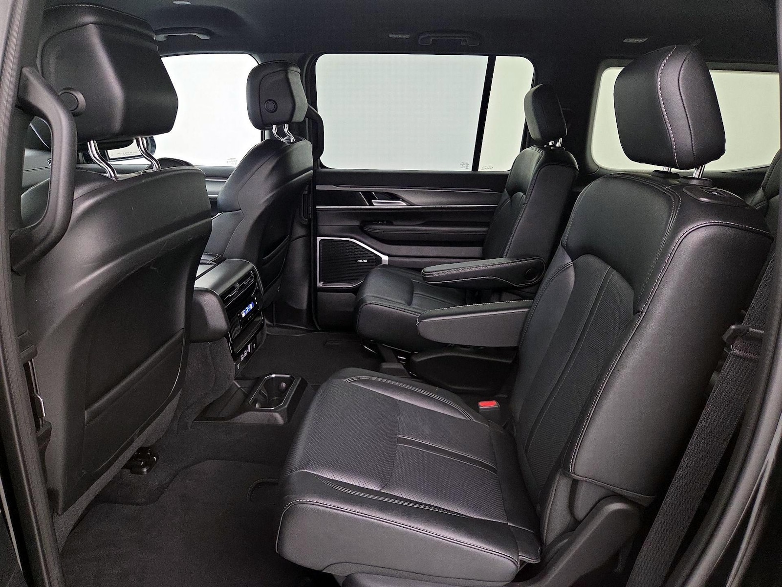 Rear Air Conditioning
