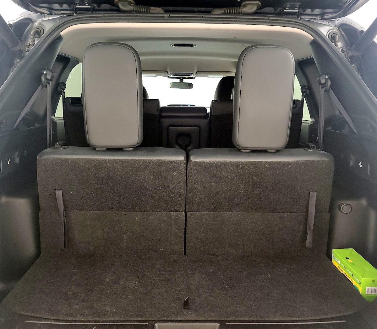 Trunk/Cargo (Seats Up)