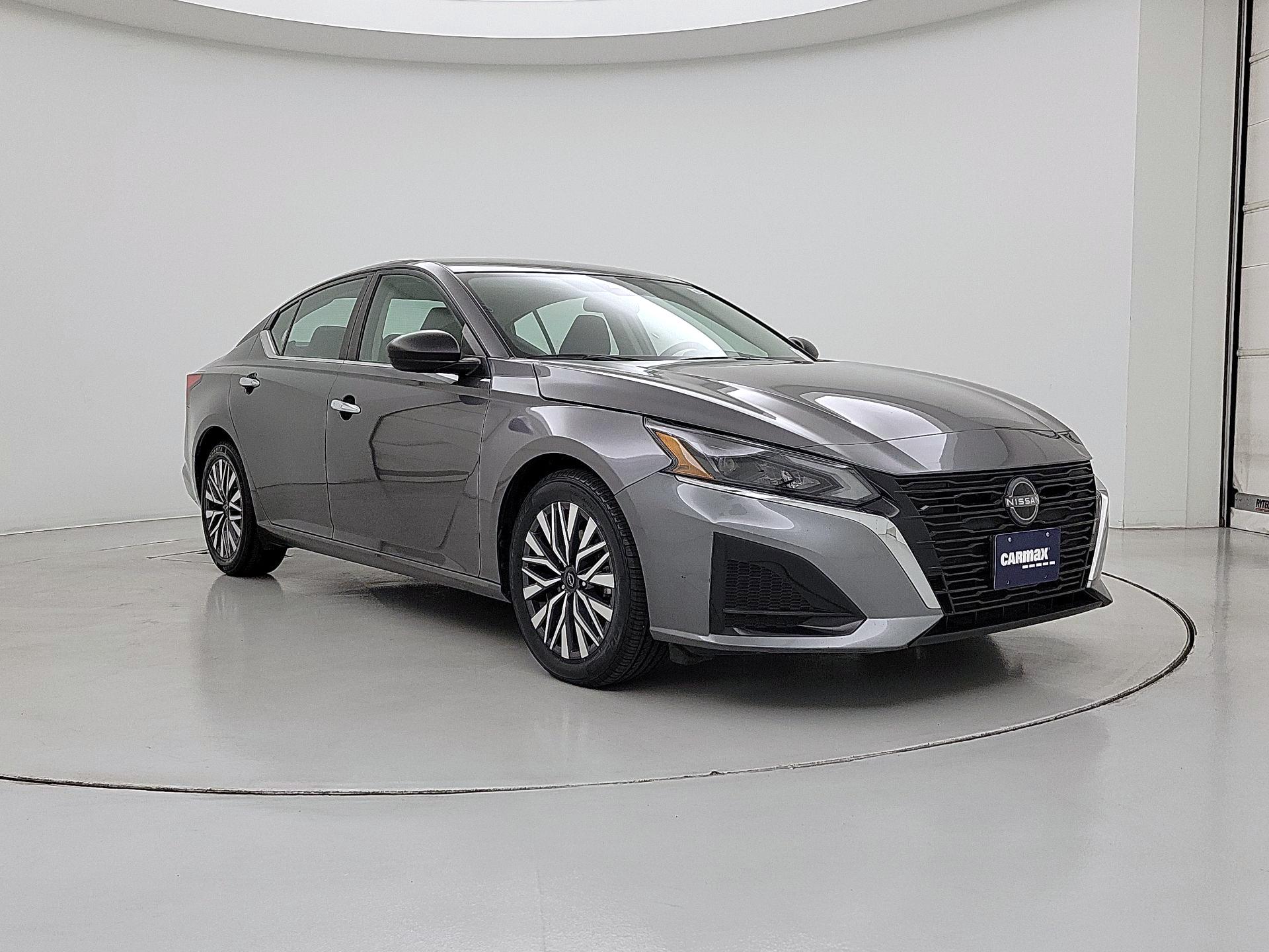 Gray 2024 Nissan Altima Sedan Front-Wheel Drive Automatic