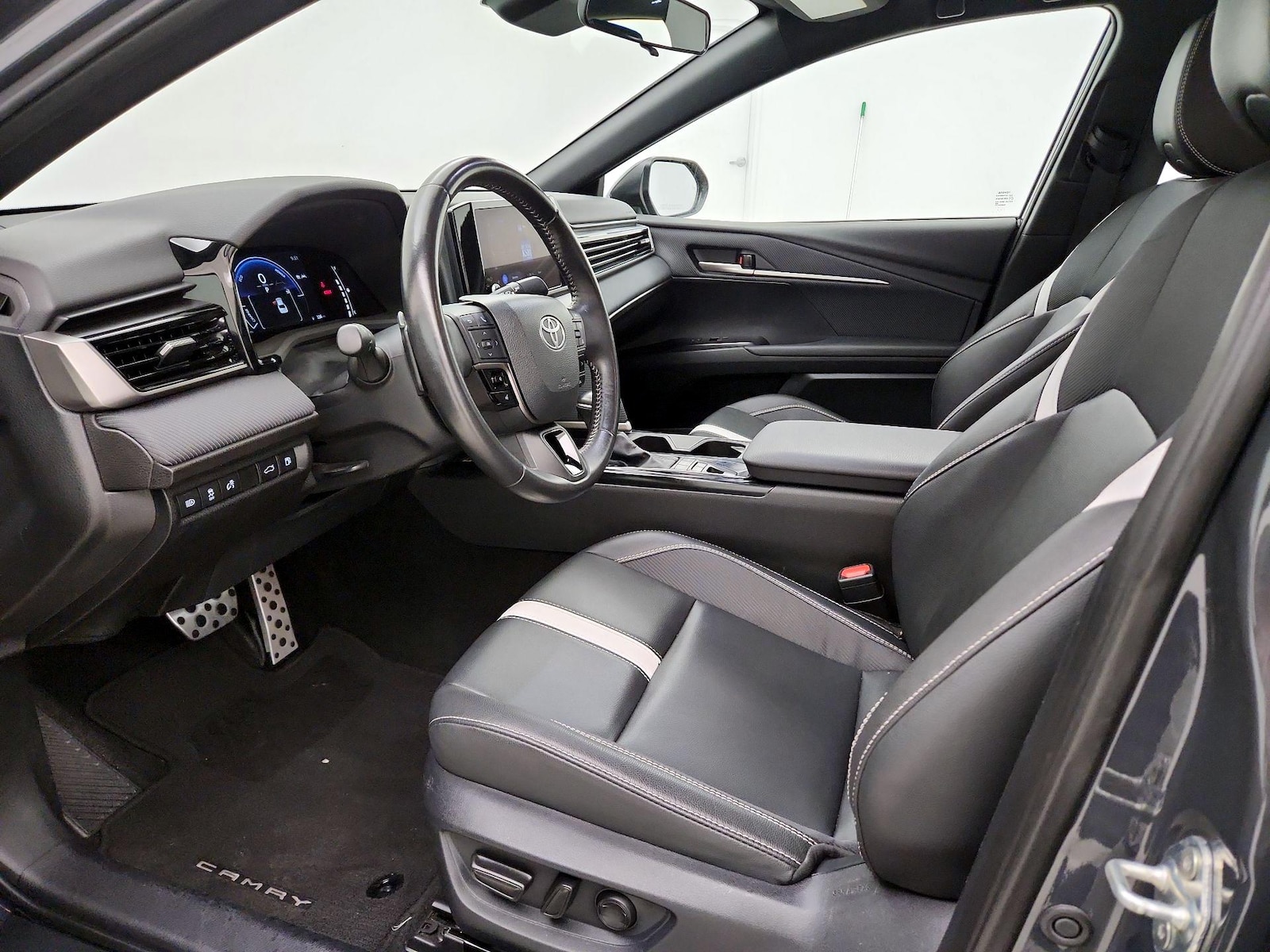 Power Seat(s) & Side Airbags