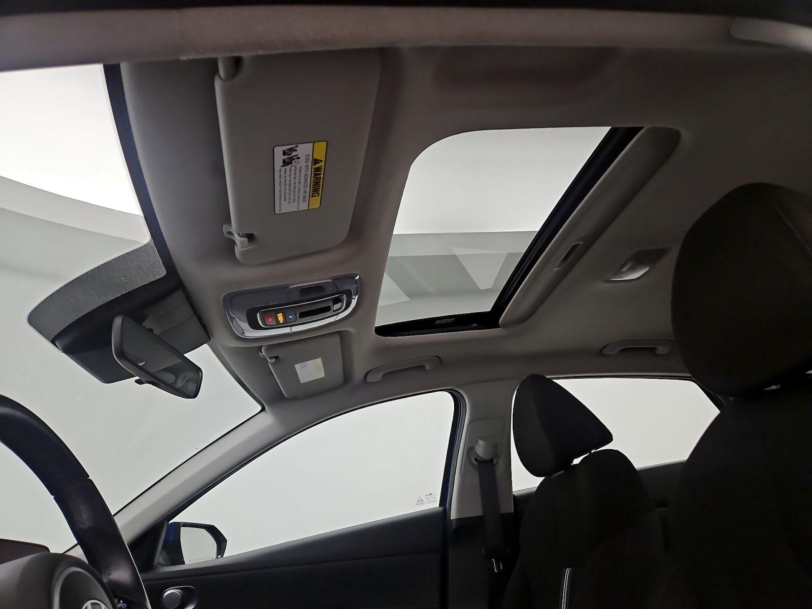 Sunroof(s) & Overhead Airbags