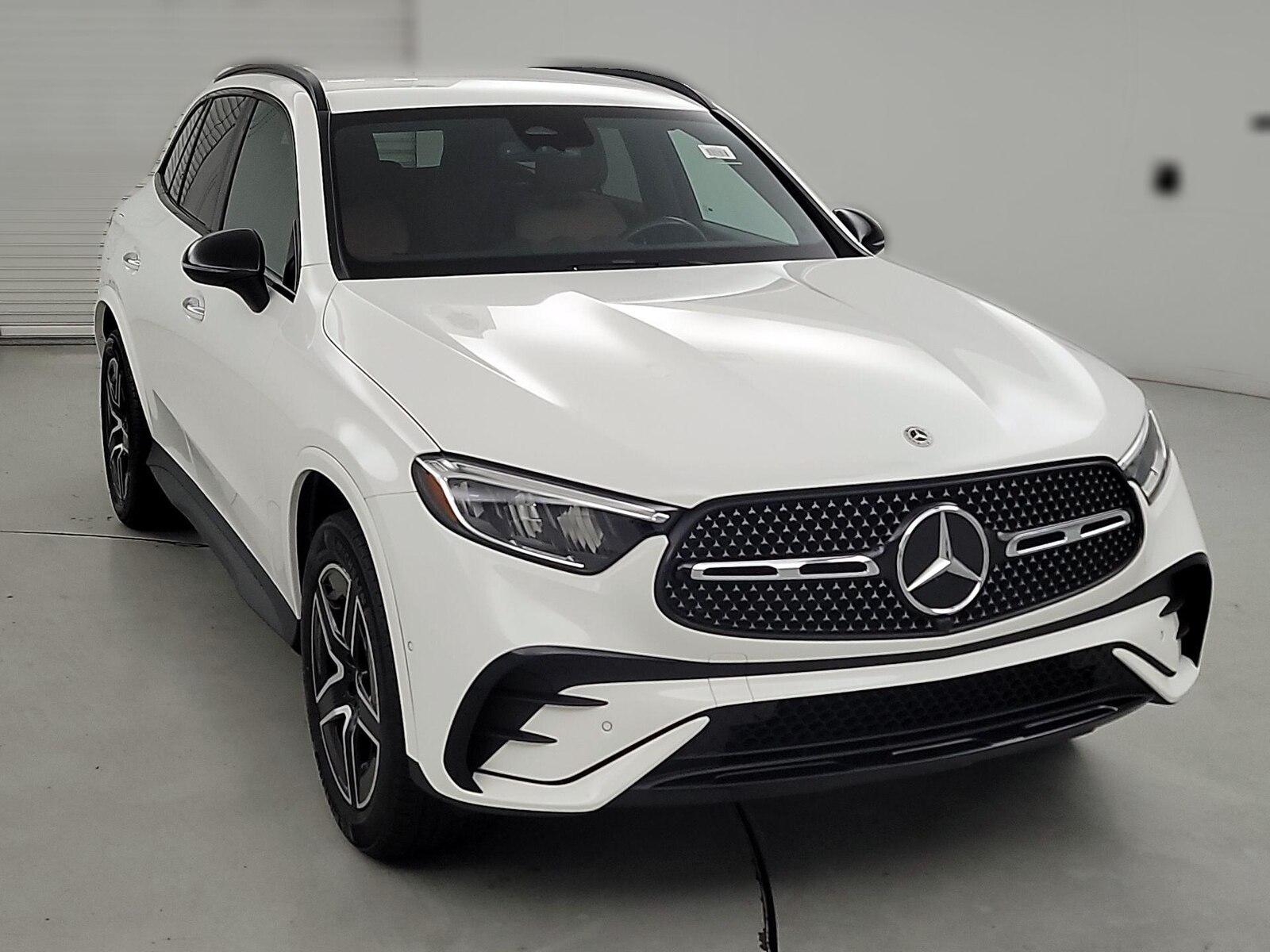 2025 Mercedes-Benz GLC Base