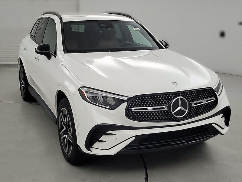 2025 Mercedes-Benz GLC300