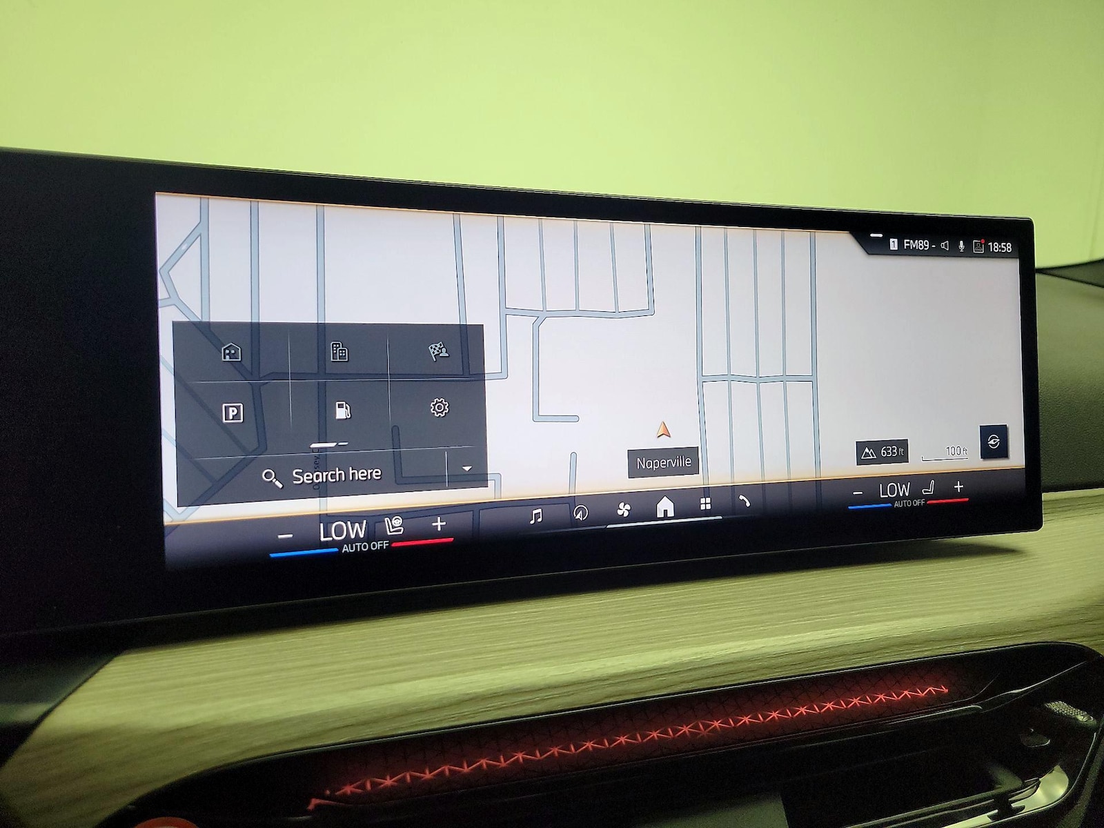 2025 BMW 3 Series 330i - Photo 15