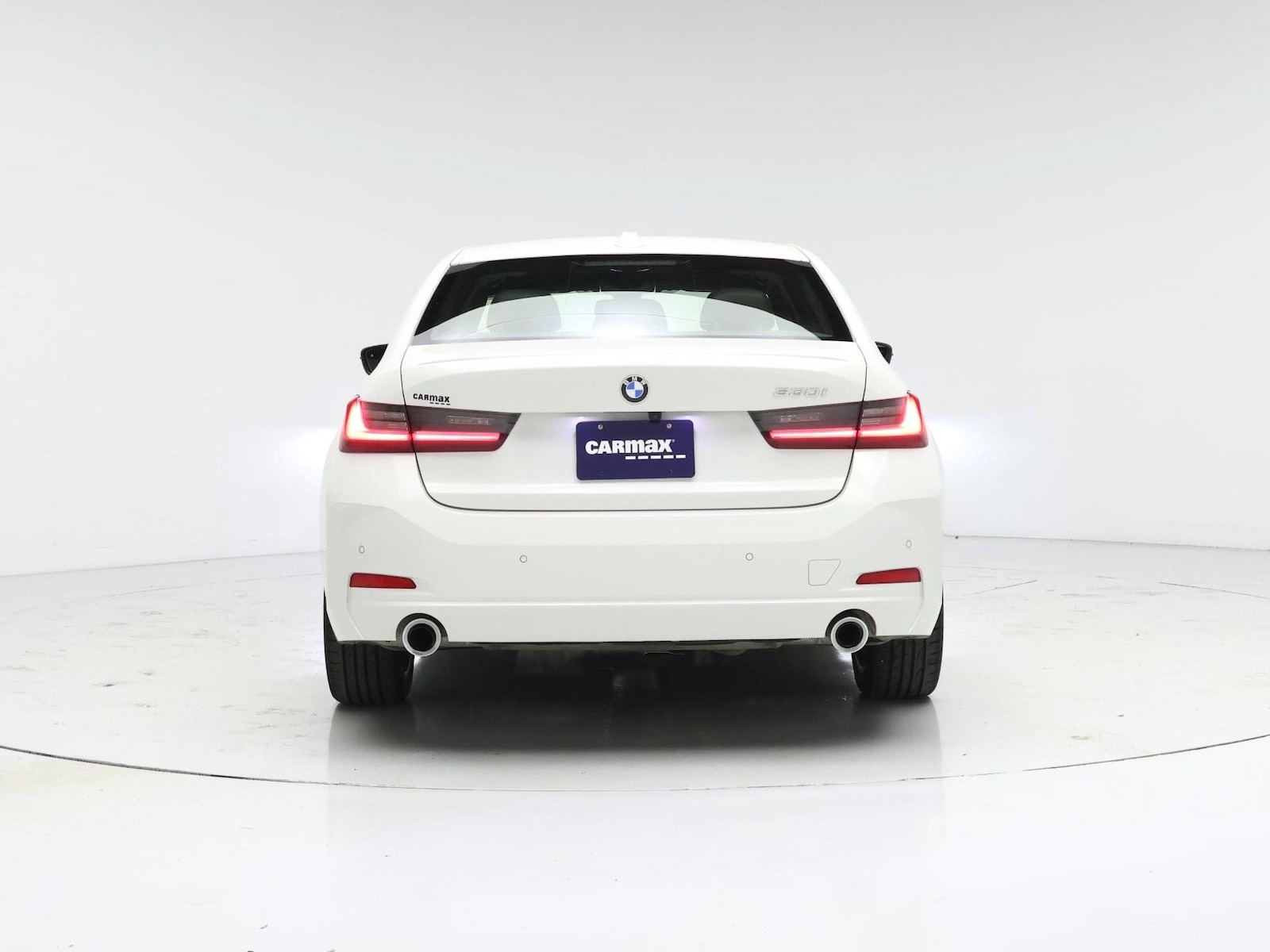 2025 BMW 3 Series 330i - Photo 7