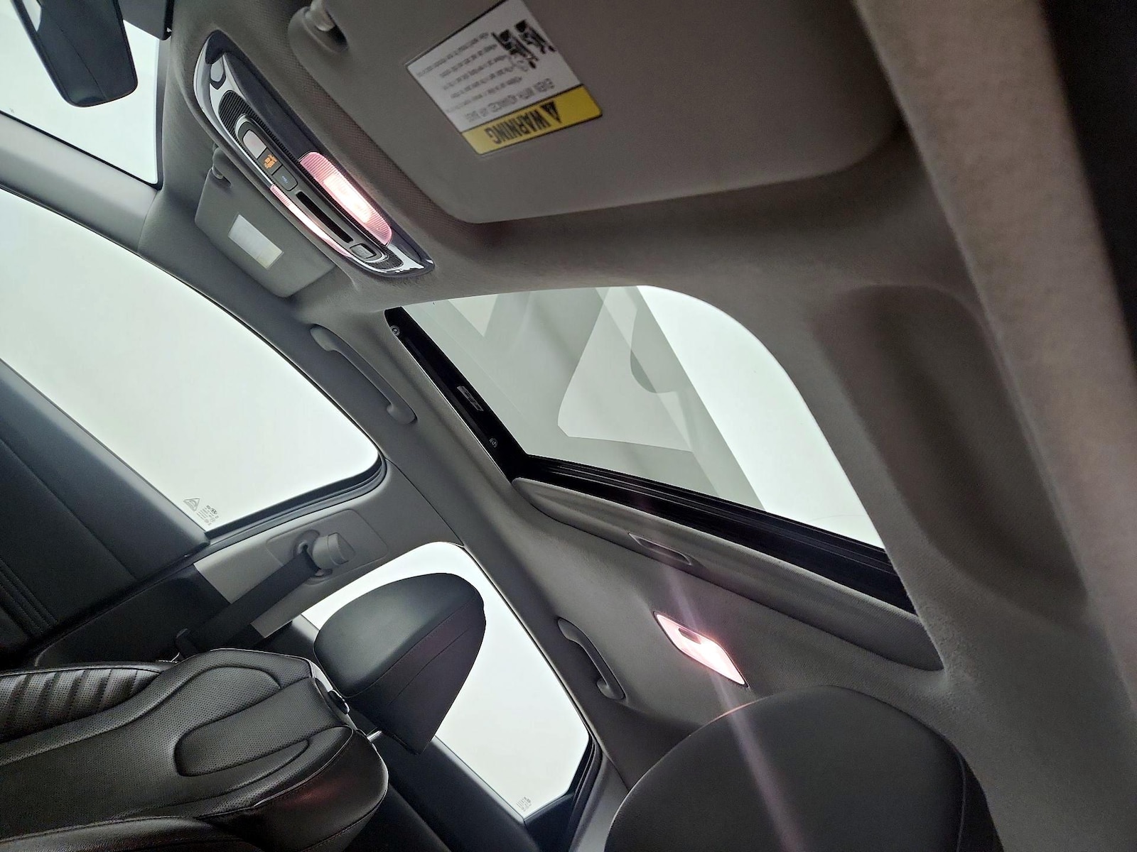 Sunroof(s) & Overhead Airbags