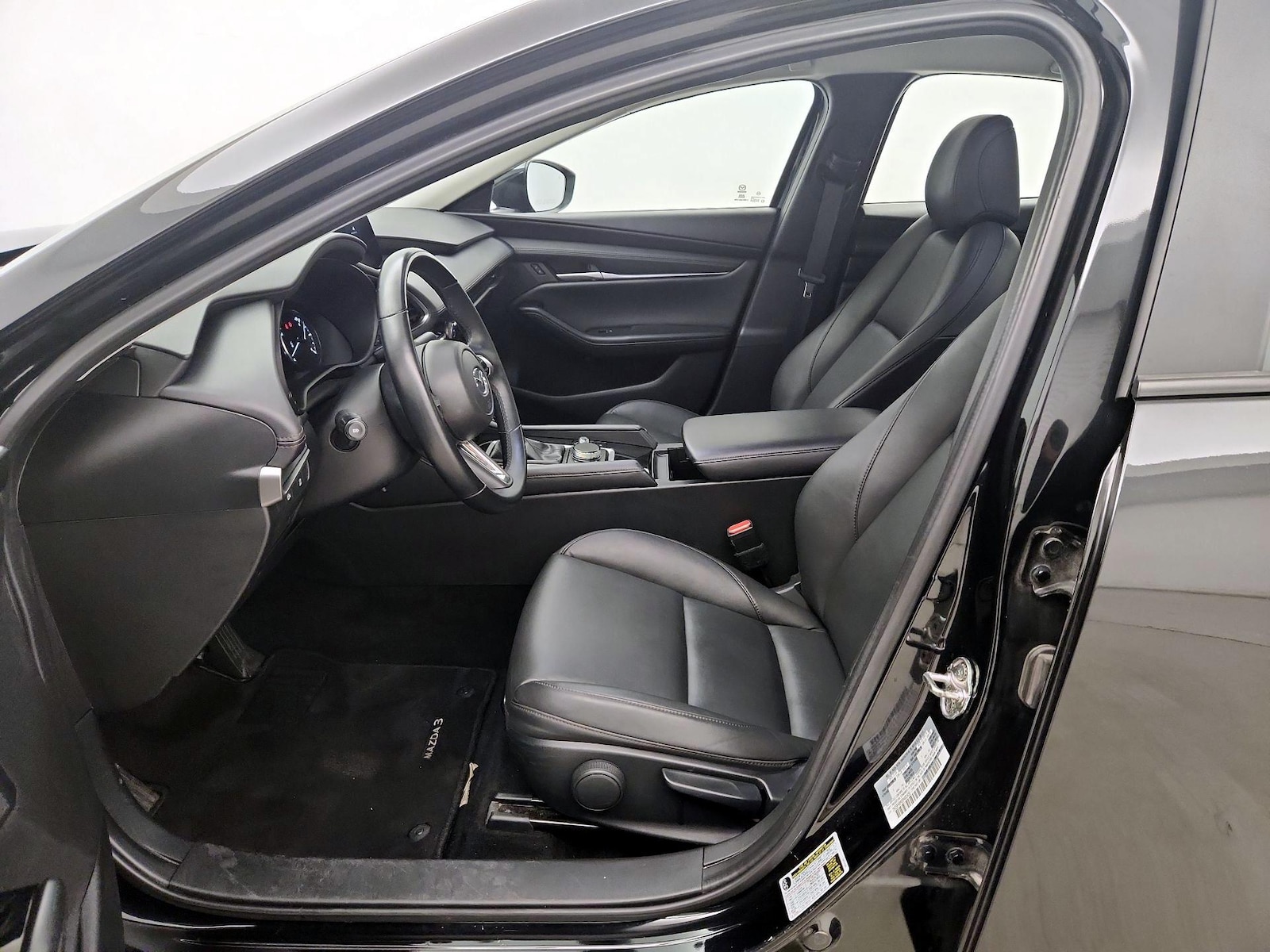 Side Airbags & Leatherette Seats