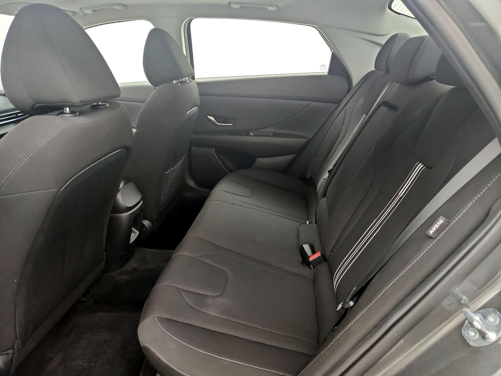 2025 Hyundai Elantra SEL - Photo 22