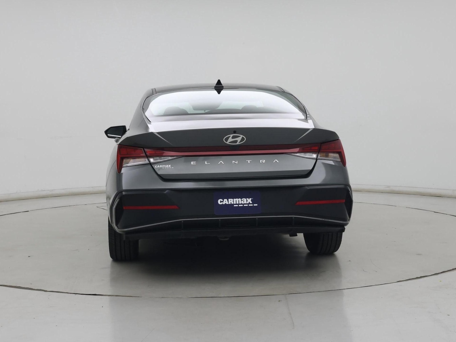 2025 Hyundai Elantra SEL - Photo 7