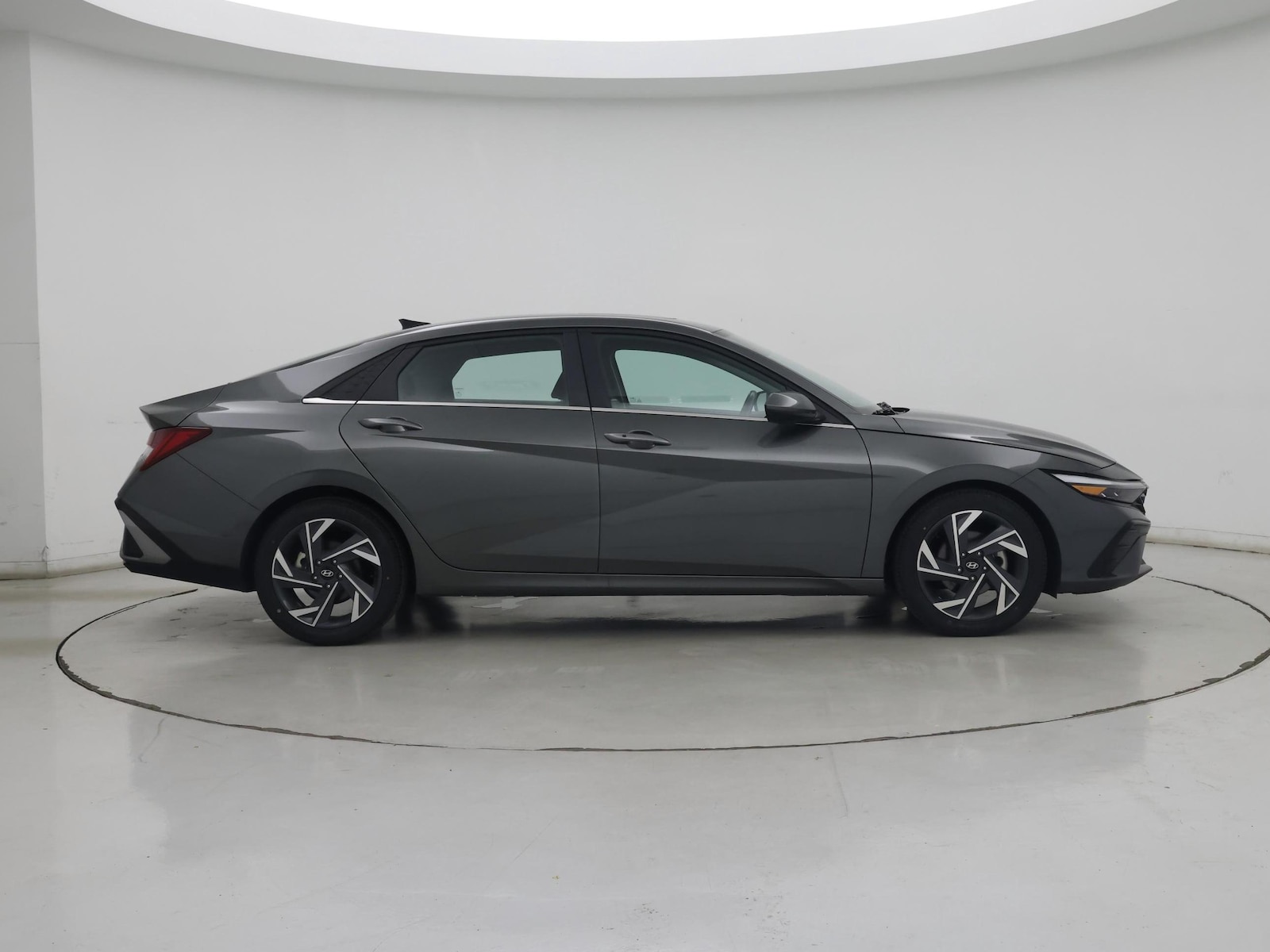 2025 Hyundai Elantra SEL - Photo 8