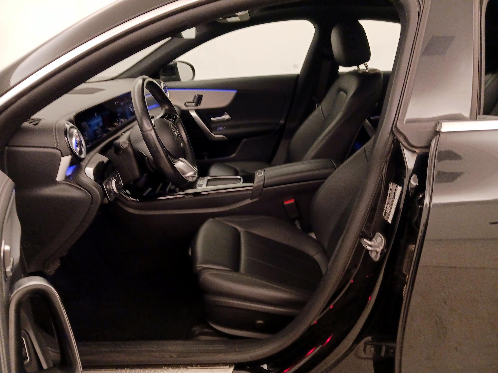 Power Seat(s) & Side Airbags