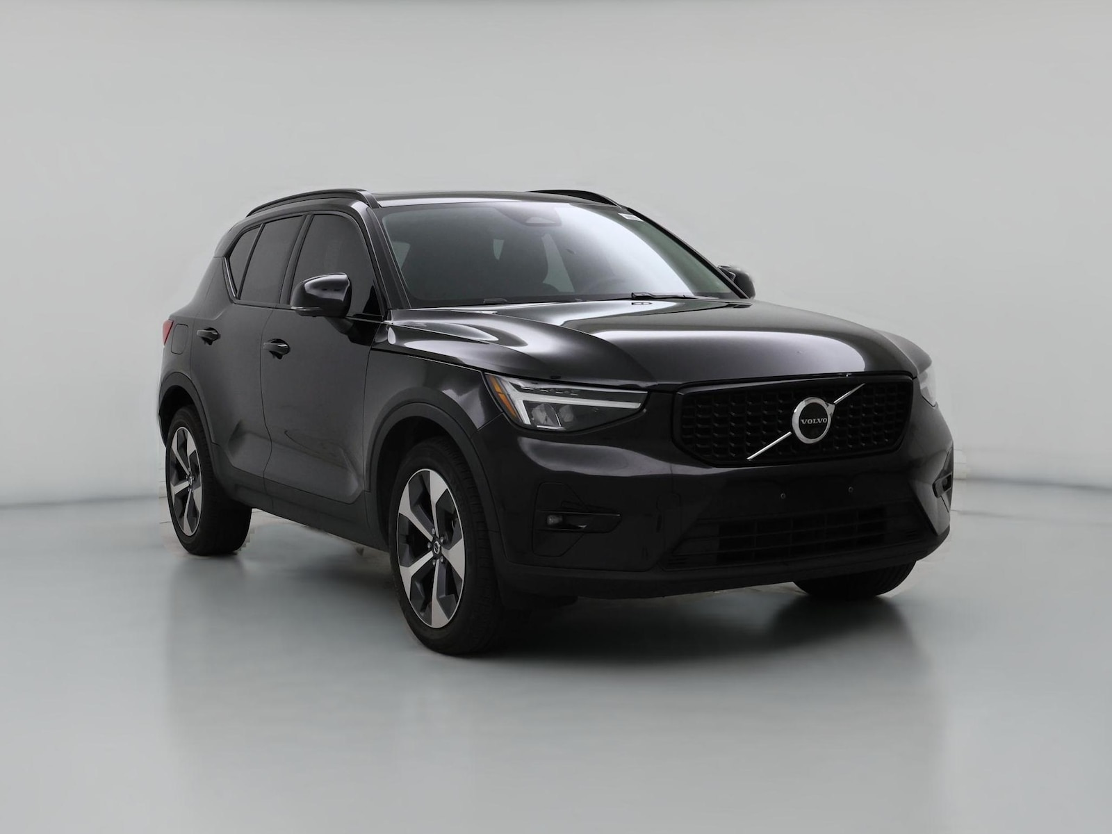 2023 Volvo XC40