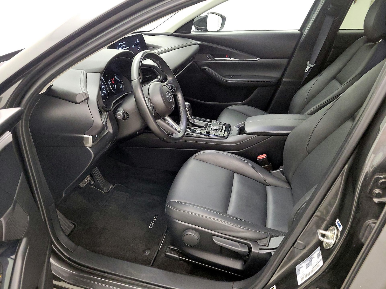 Side Airbags & Leatherette Seats