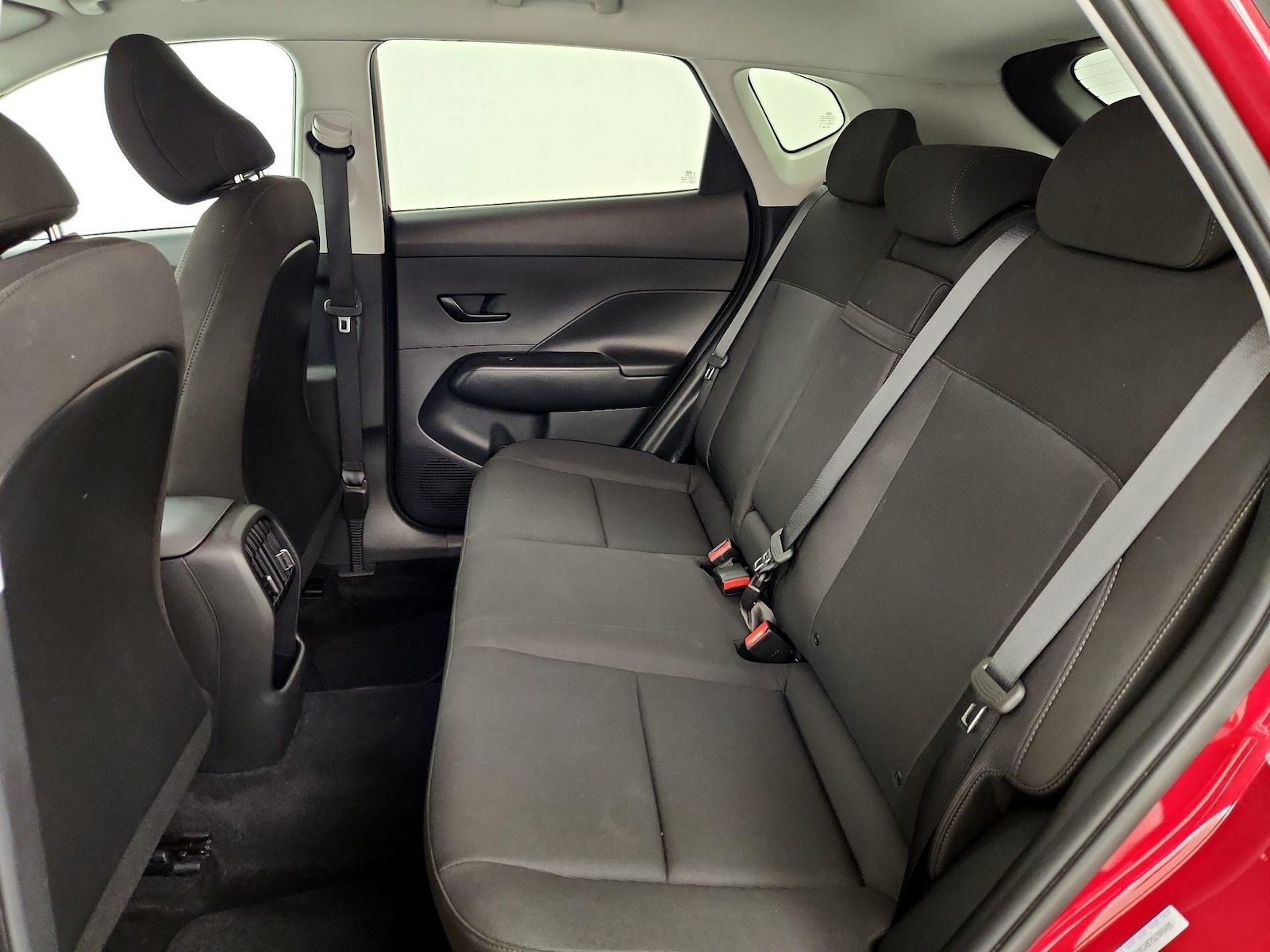 2025 Hyundai Kona SEL - Photo 20