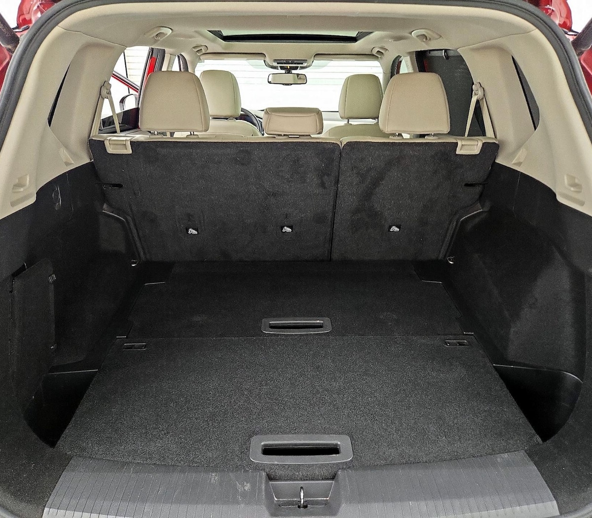 Trunk/Cargo (Seats Up)