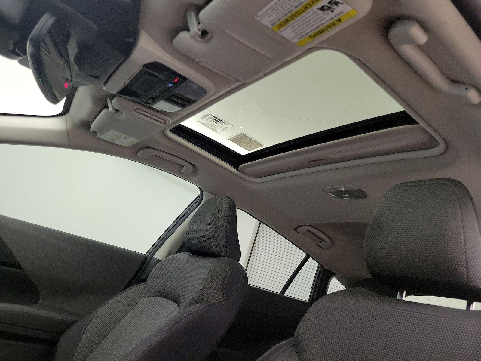 Sunroof(s) & Overhead Airbags