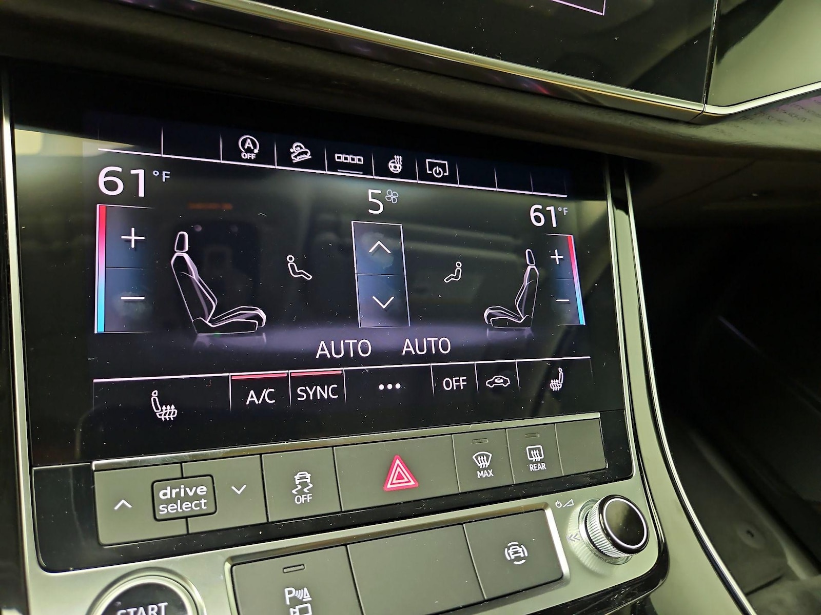 2026 Audi Q7 Premium - Photo 18