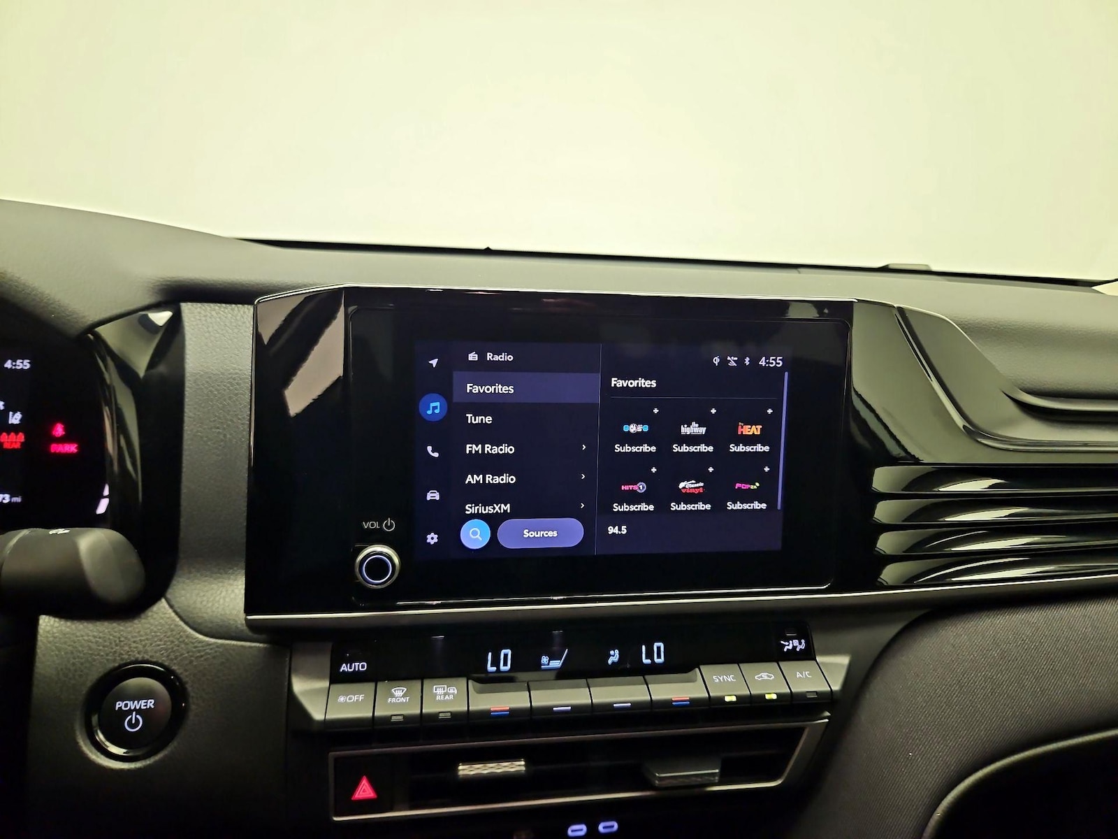 2026 Toyota Camry LE - Photo 15