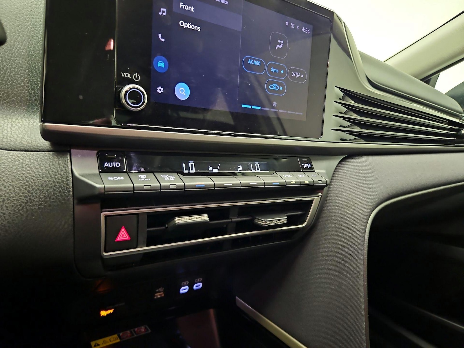 2026 Toyota Camry LE - Photo 16