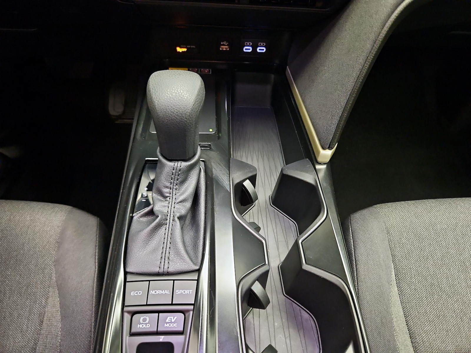2026 Toyota Camry LE - Photo 17