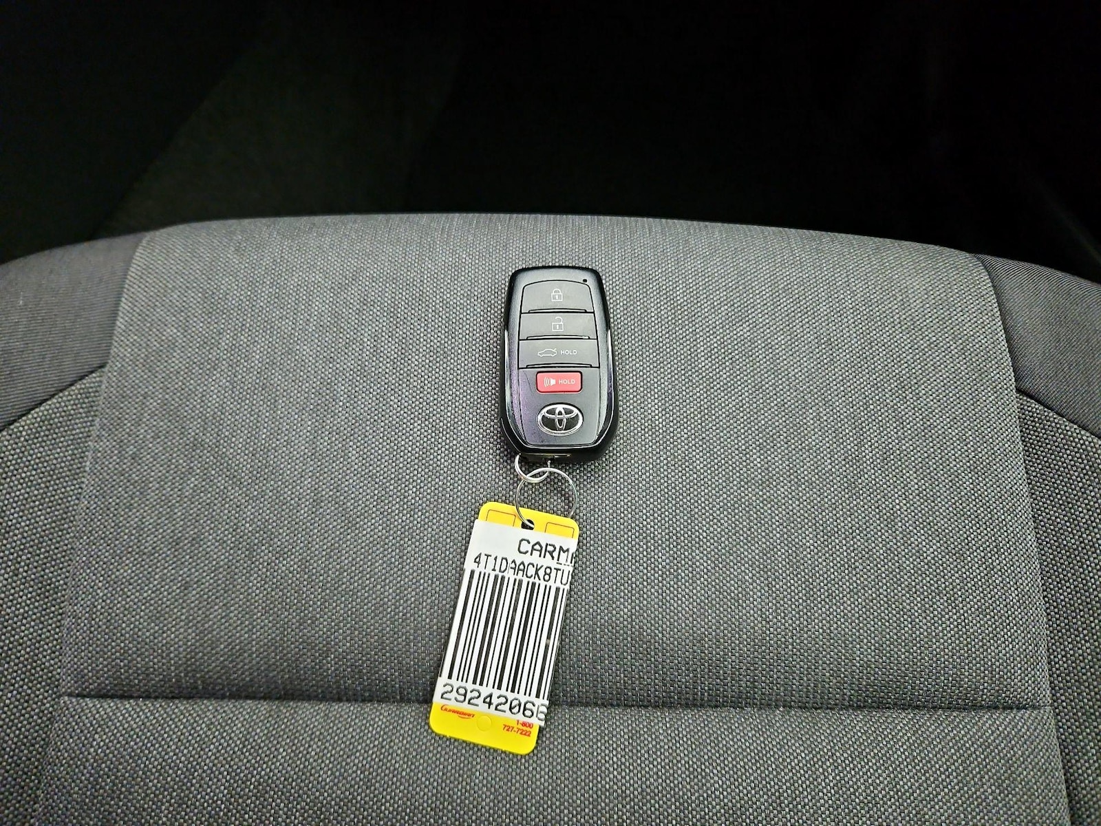 2026 Toyota Camry LE - Photo 21