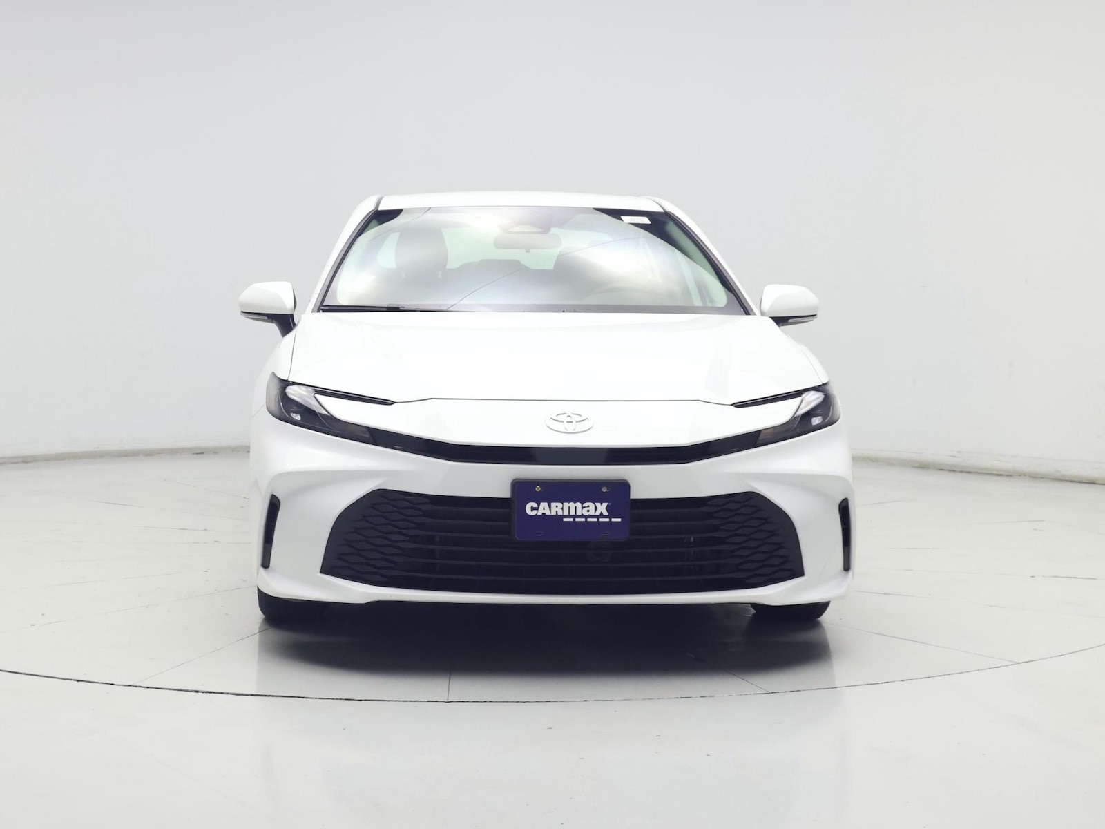 2026 Toyota Camry LE - Photo 6