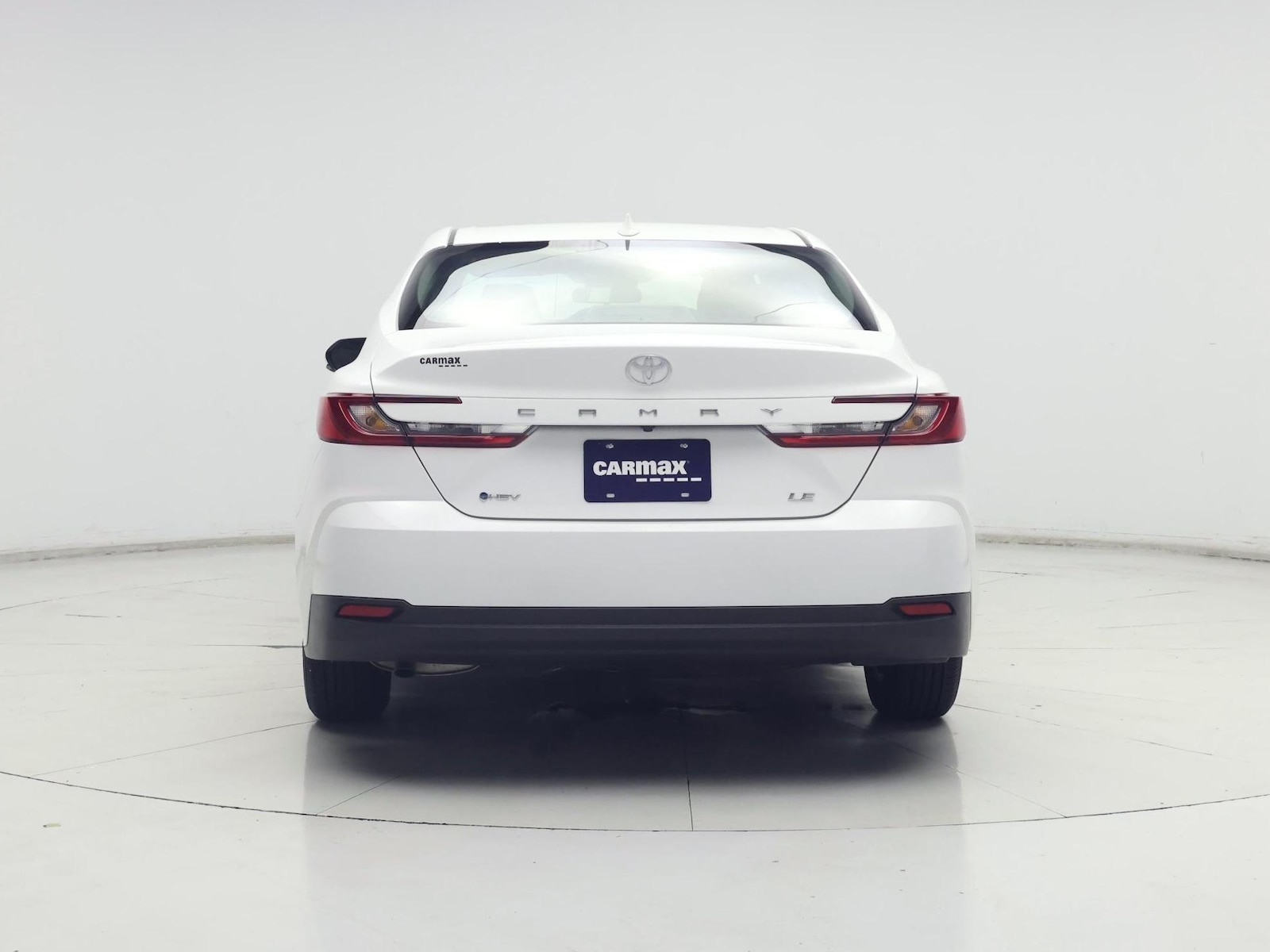 2026 Toyota Camry LE - Photo 7