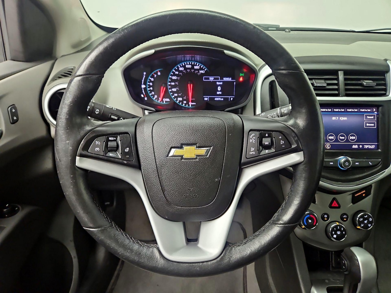 2020 Chevrolet Sonic LT - Photo 11
