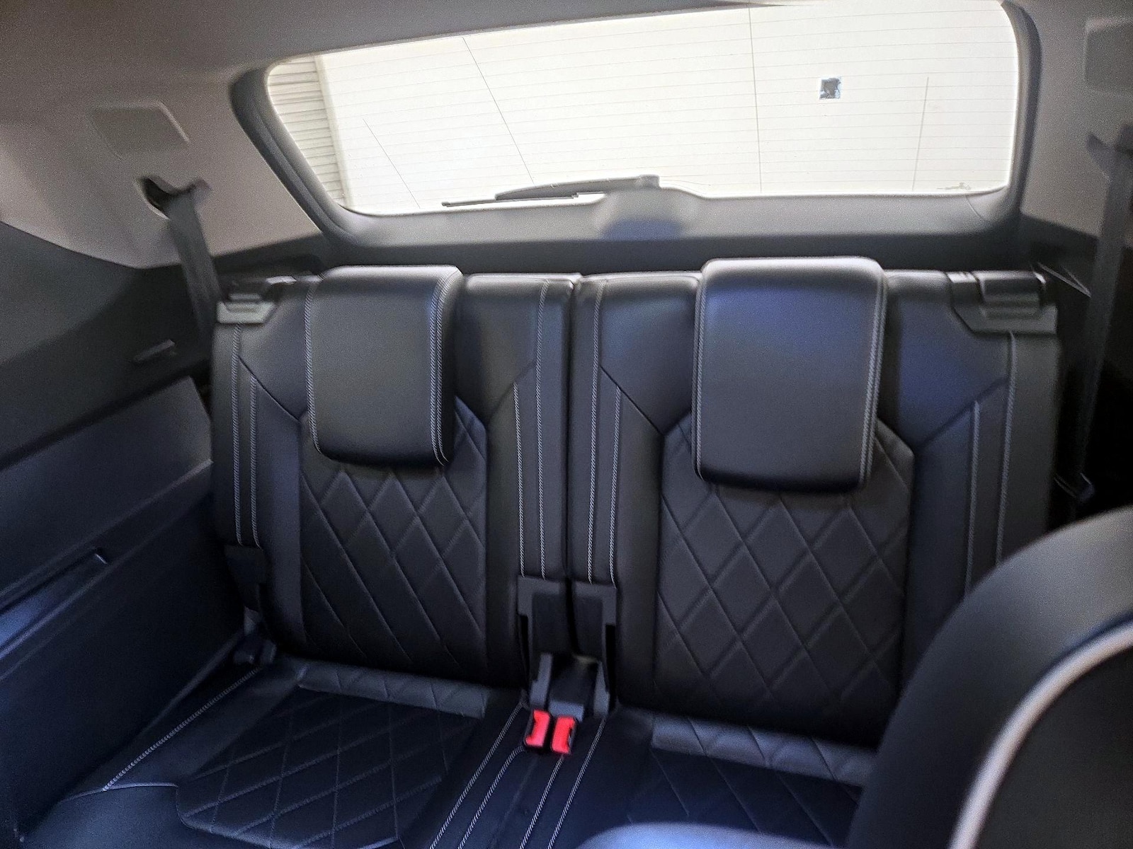 2024 Volkswagen Atlas SEL Premium R-Line - Photo 21