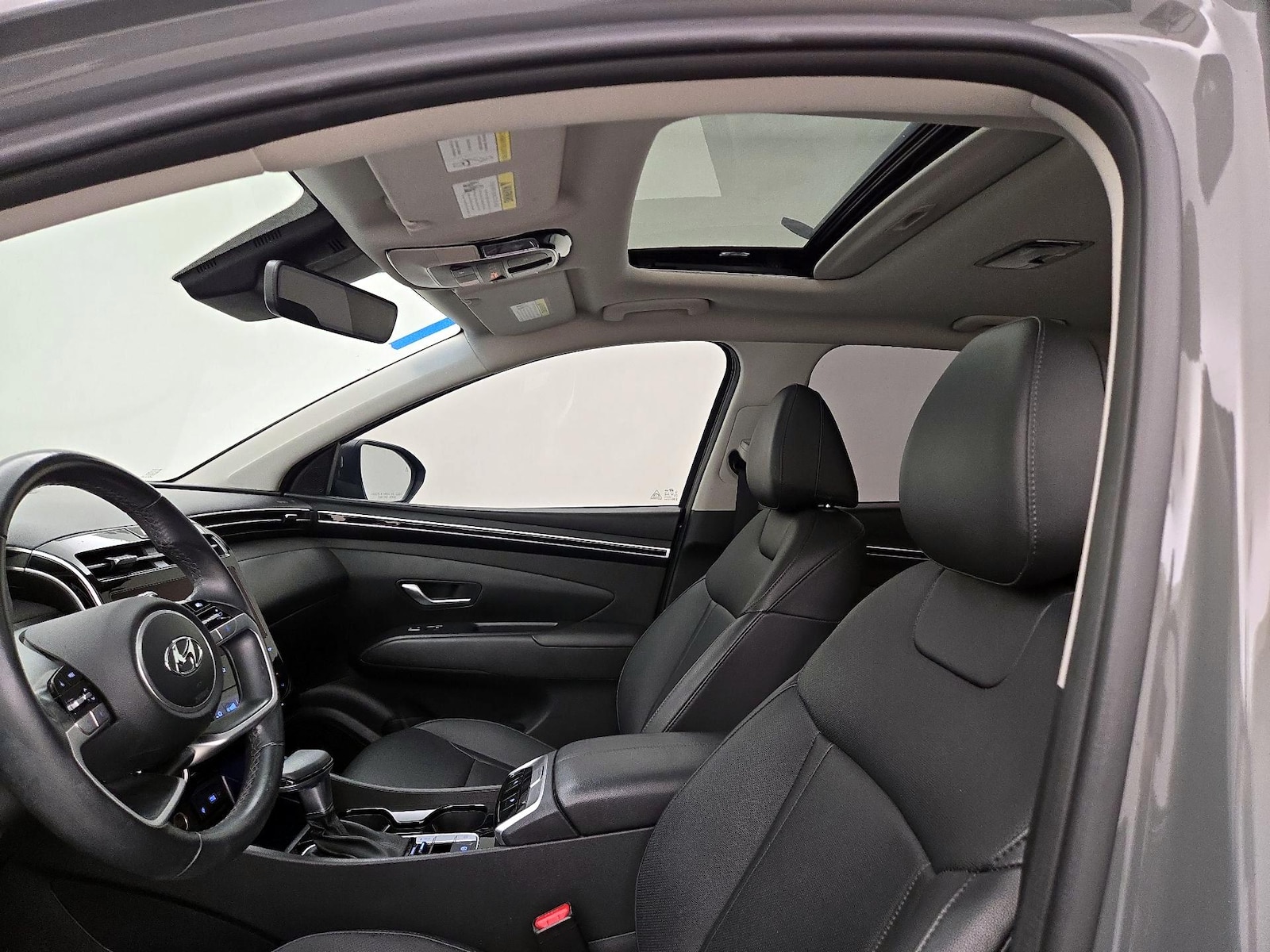 Sunroof(s) & Overhead Airbags