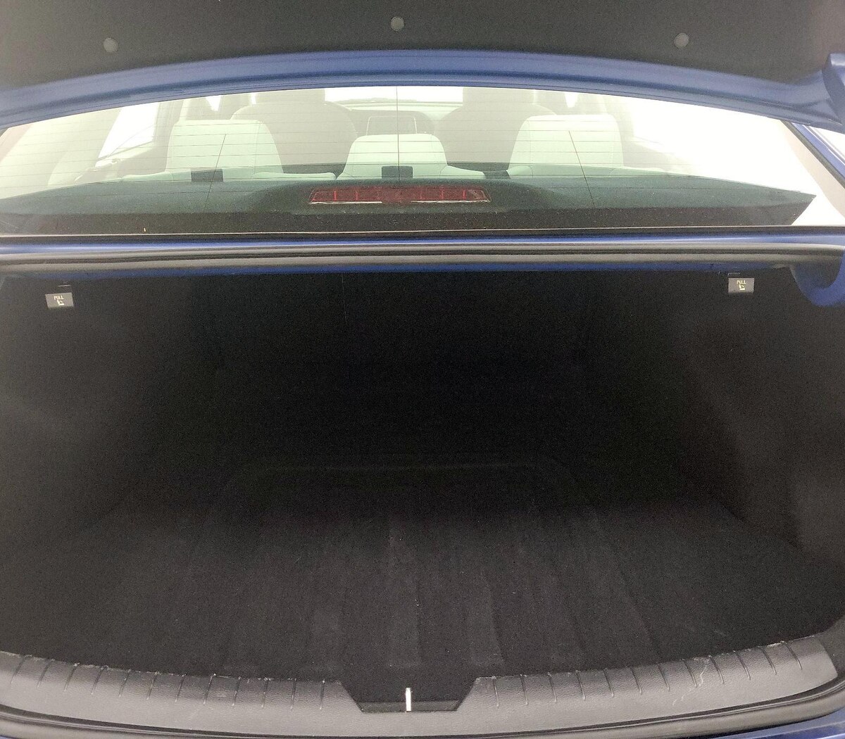 Trunk/Cargo (Seats Up)