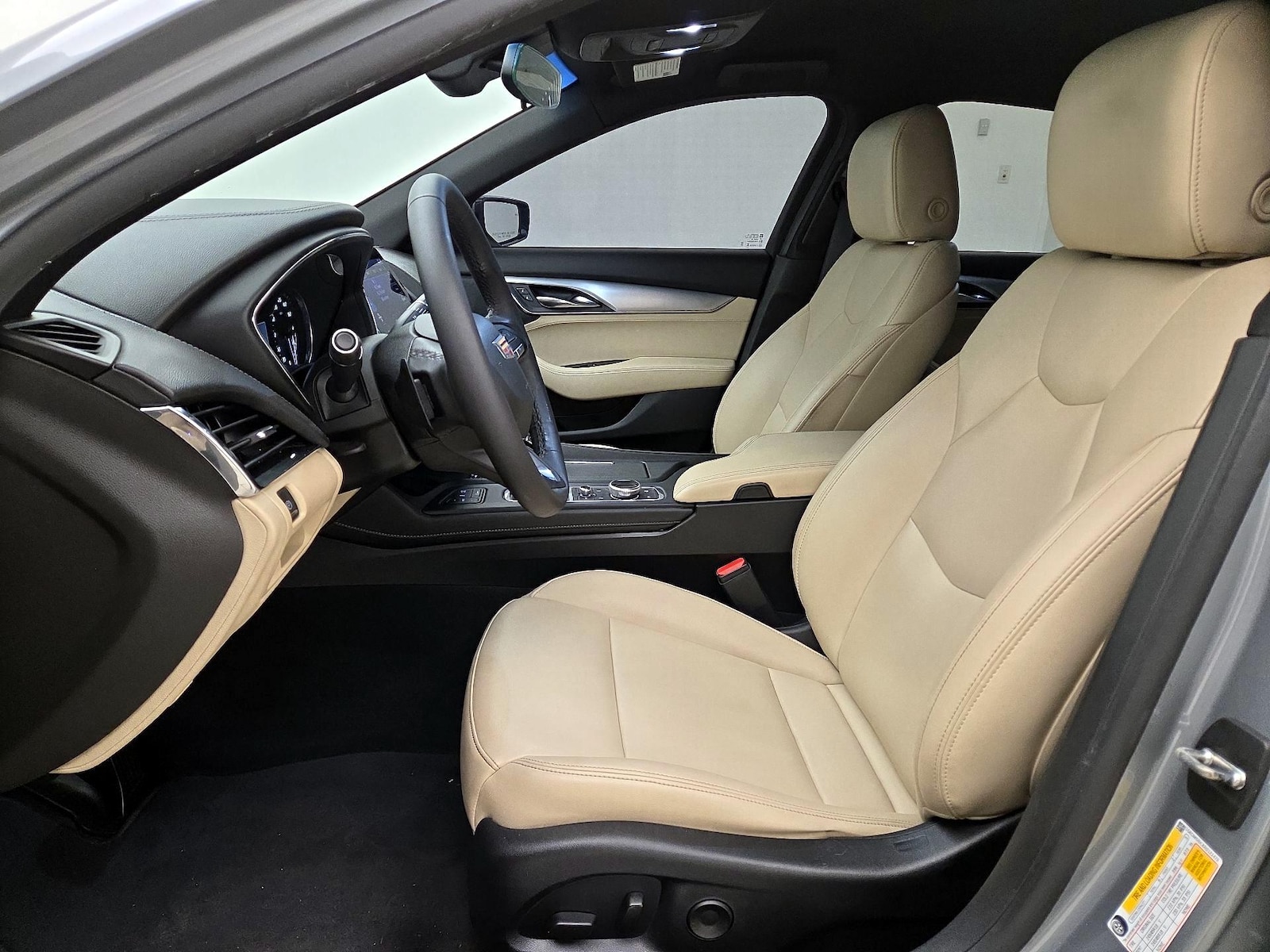 Power Seat(s) & Side Airbags