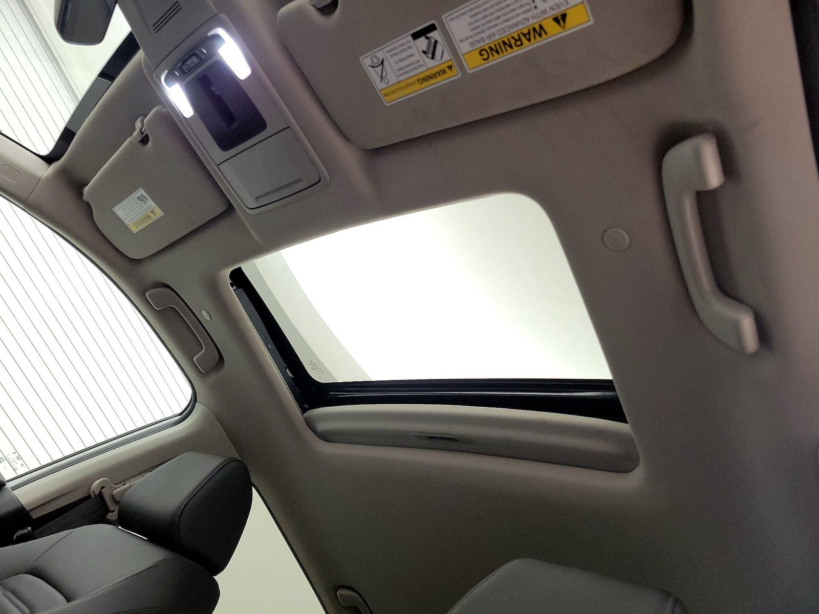 Sunroof(s) & Overhead Airbags