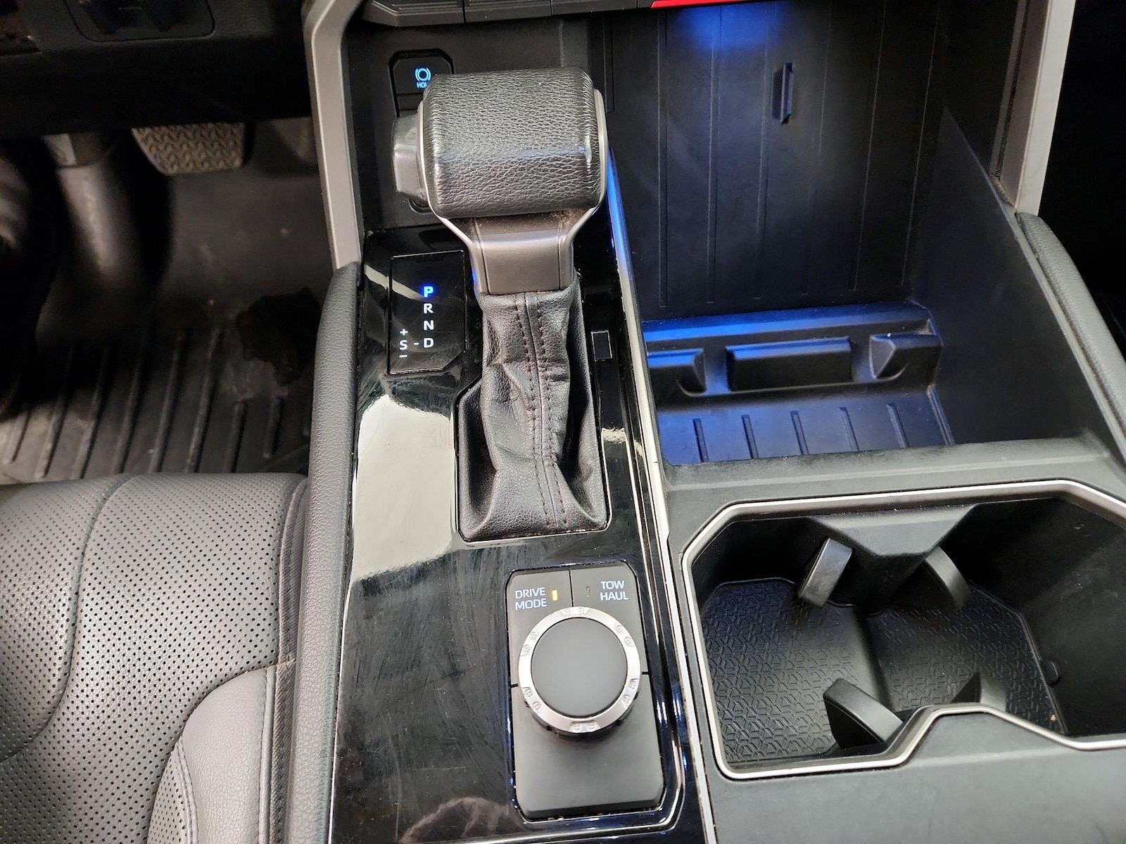 2022 Toyota Tundra Limited - Photo 18