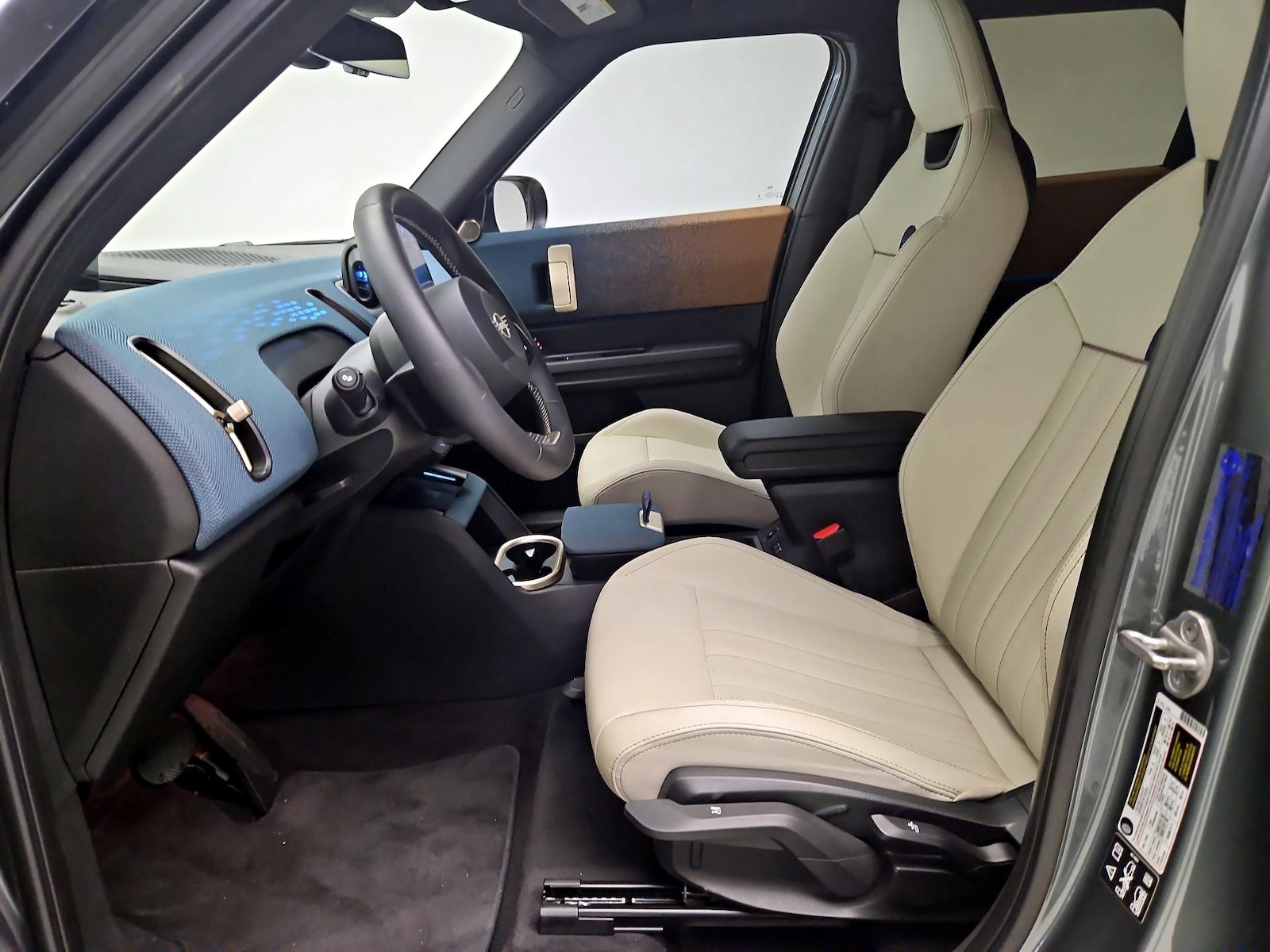 2025 MINI Countryman S - Photo 12
