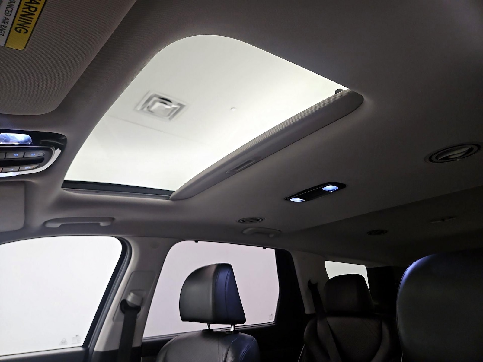 Sunroof(s) & Overhead Airbags