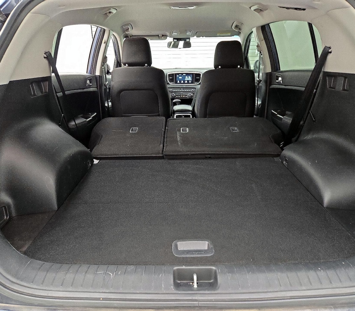 Trunk/Cargo (Seats Up)