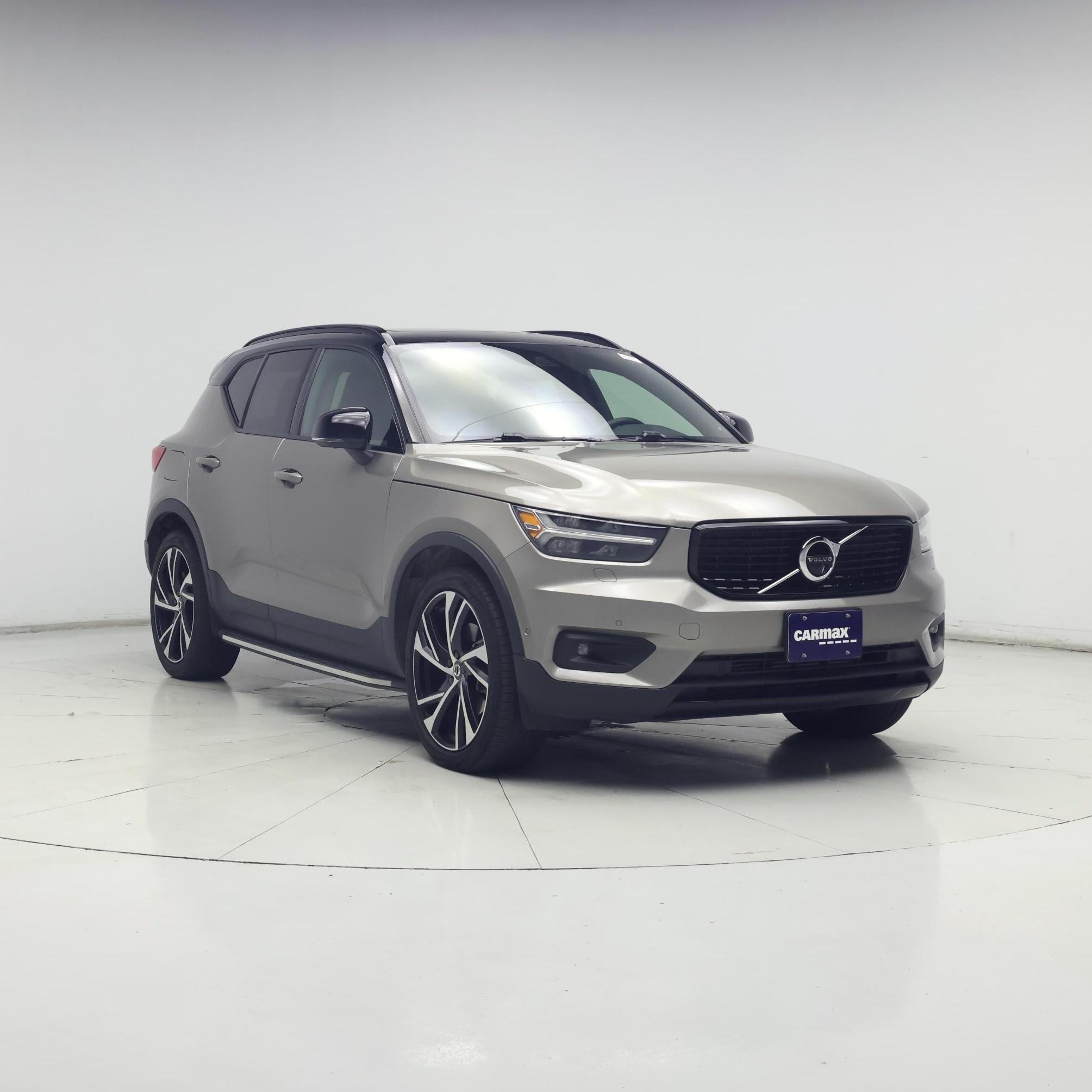 Gray 2022 Volvo XC40 SUV / Crossover All-Wheel Drive Automatic