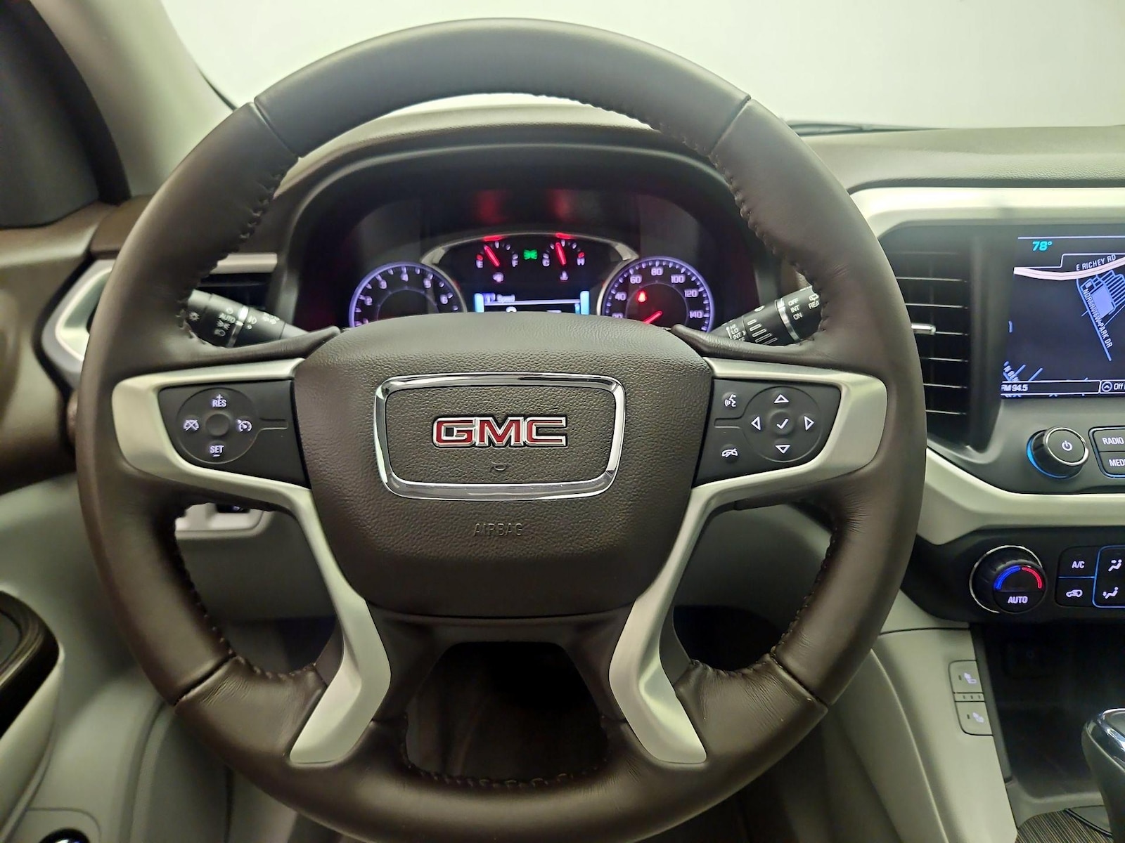 2017 GMC Acadia SLT-1 - Photo 11