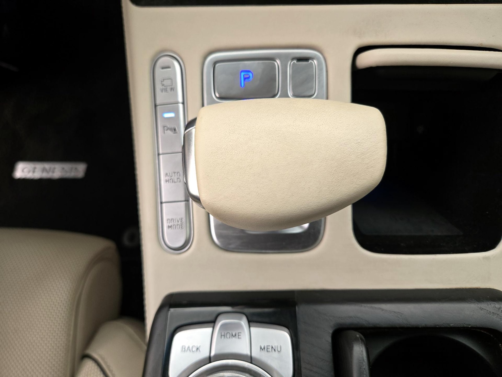 2022 GENESIS G90 Ultimate - Photo 19