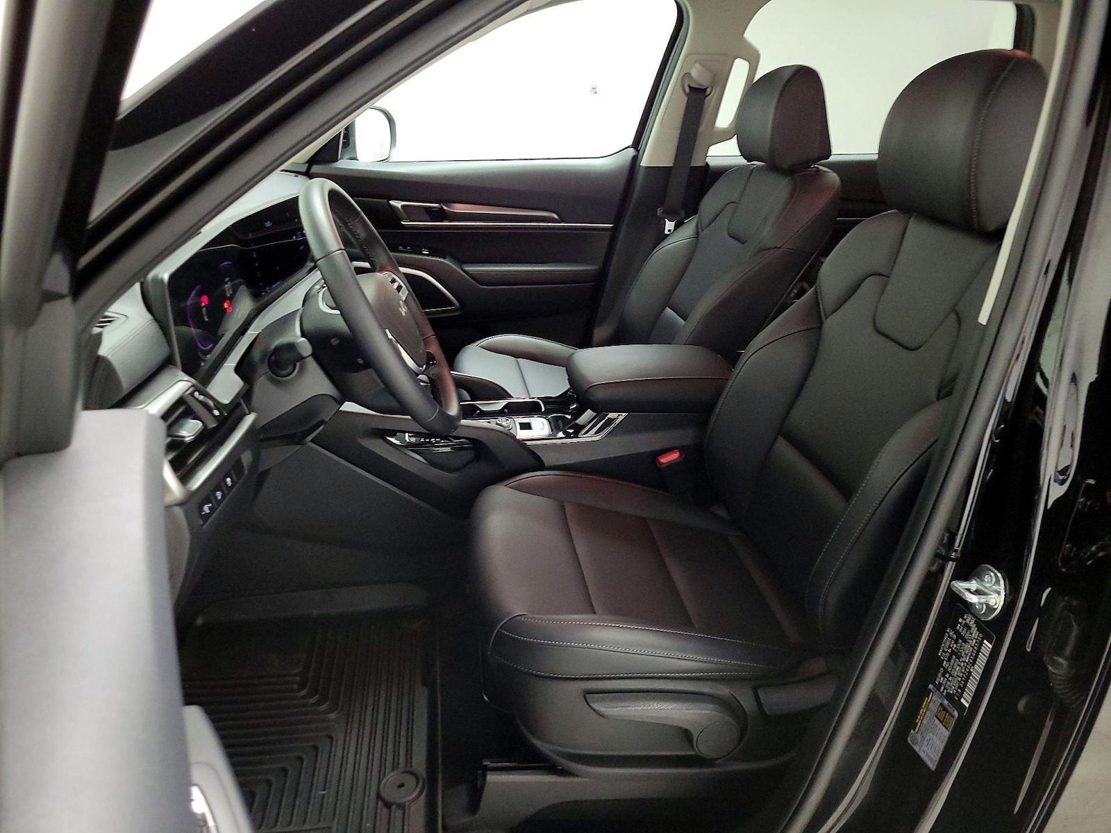 Side Airbags & Leatherette Seats