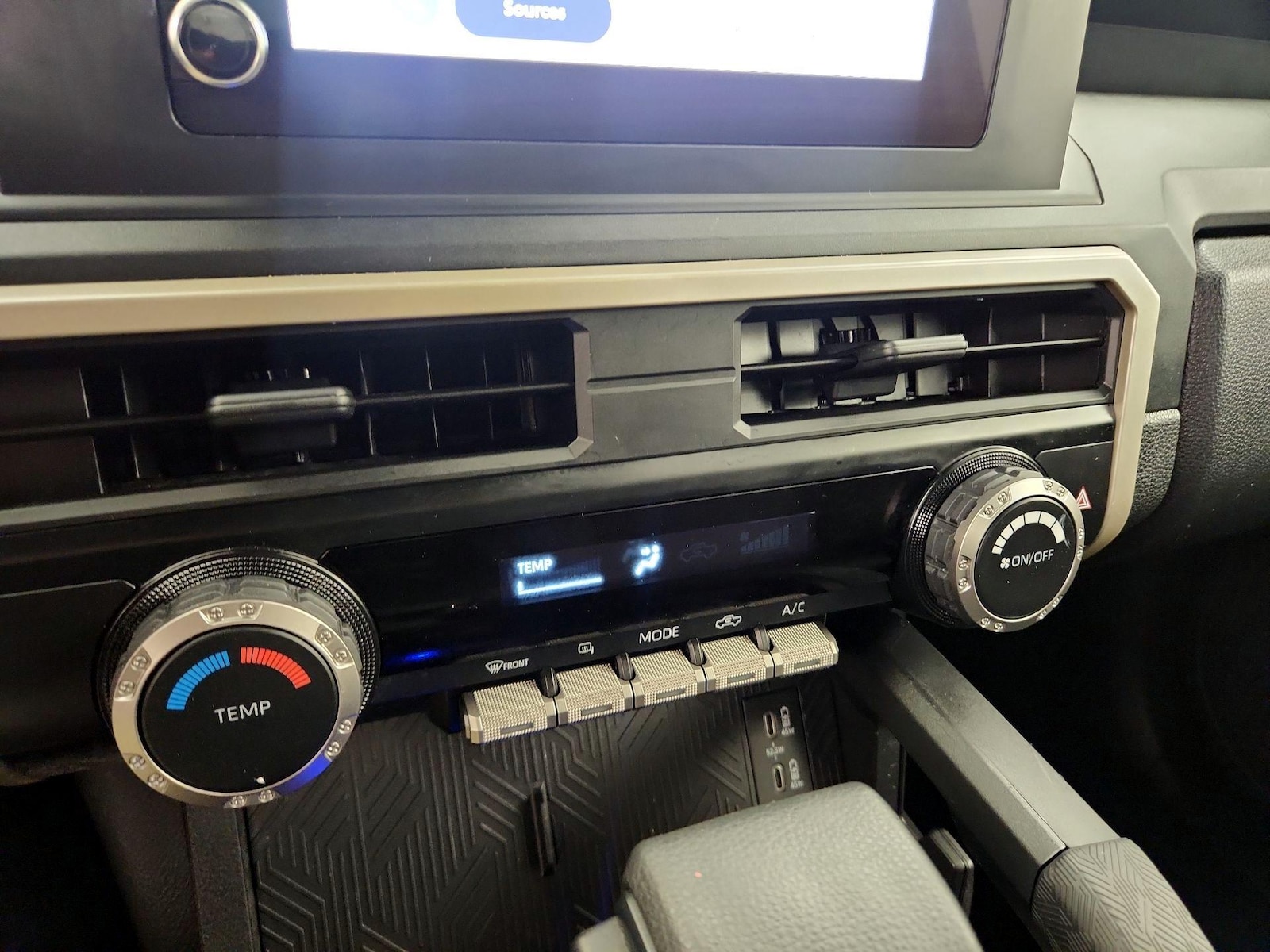 2025 Toyota Tacoma SR - Photo 17