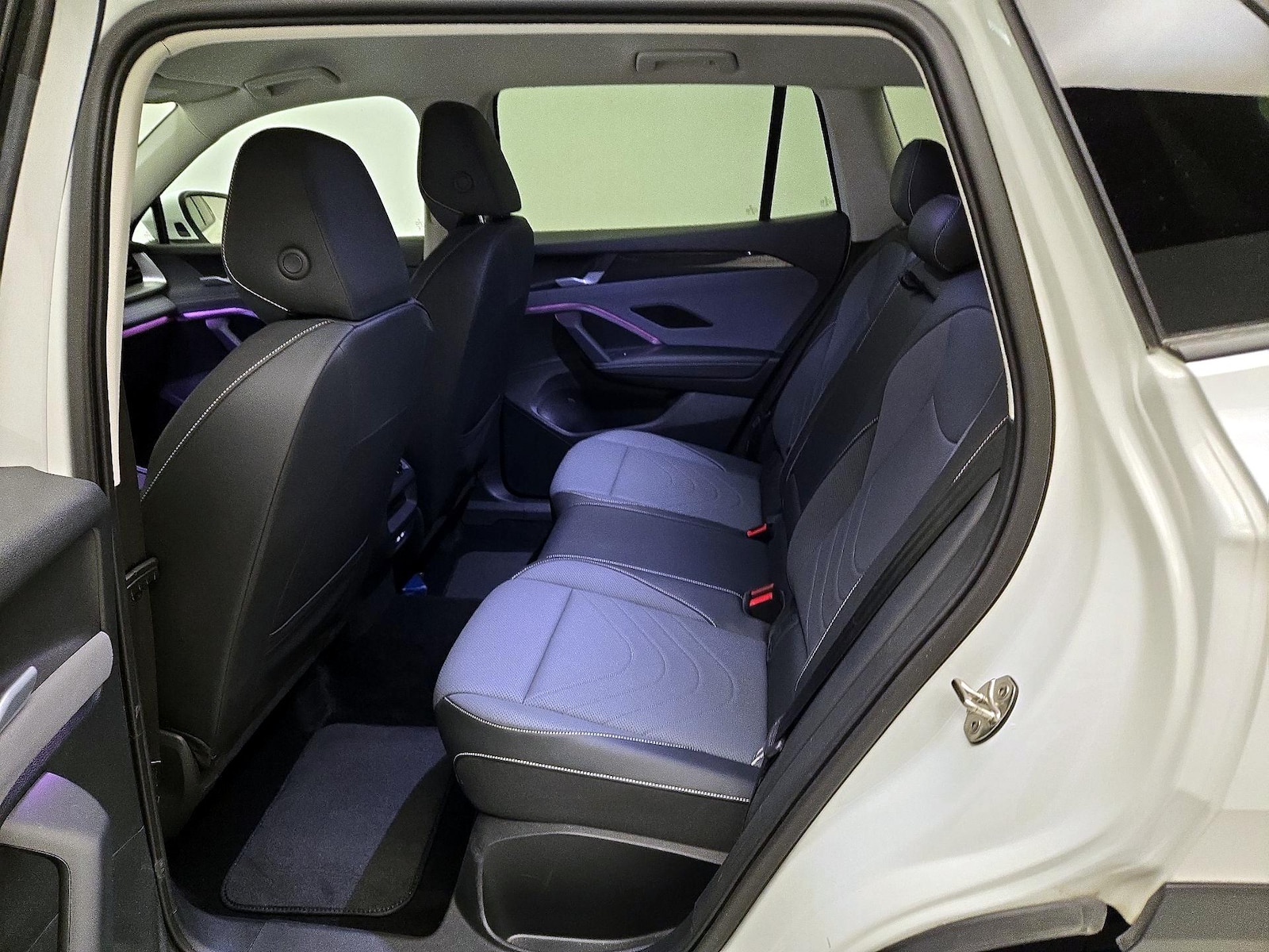 2026 Volkswagen Tiguan SE - Photo 19