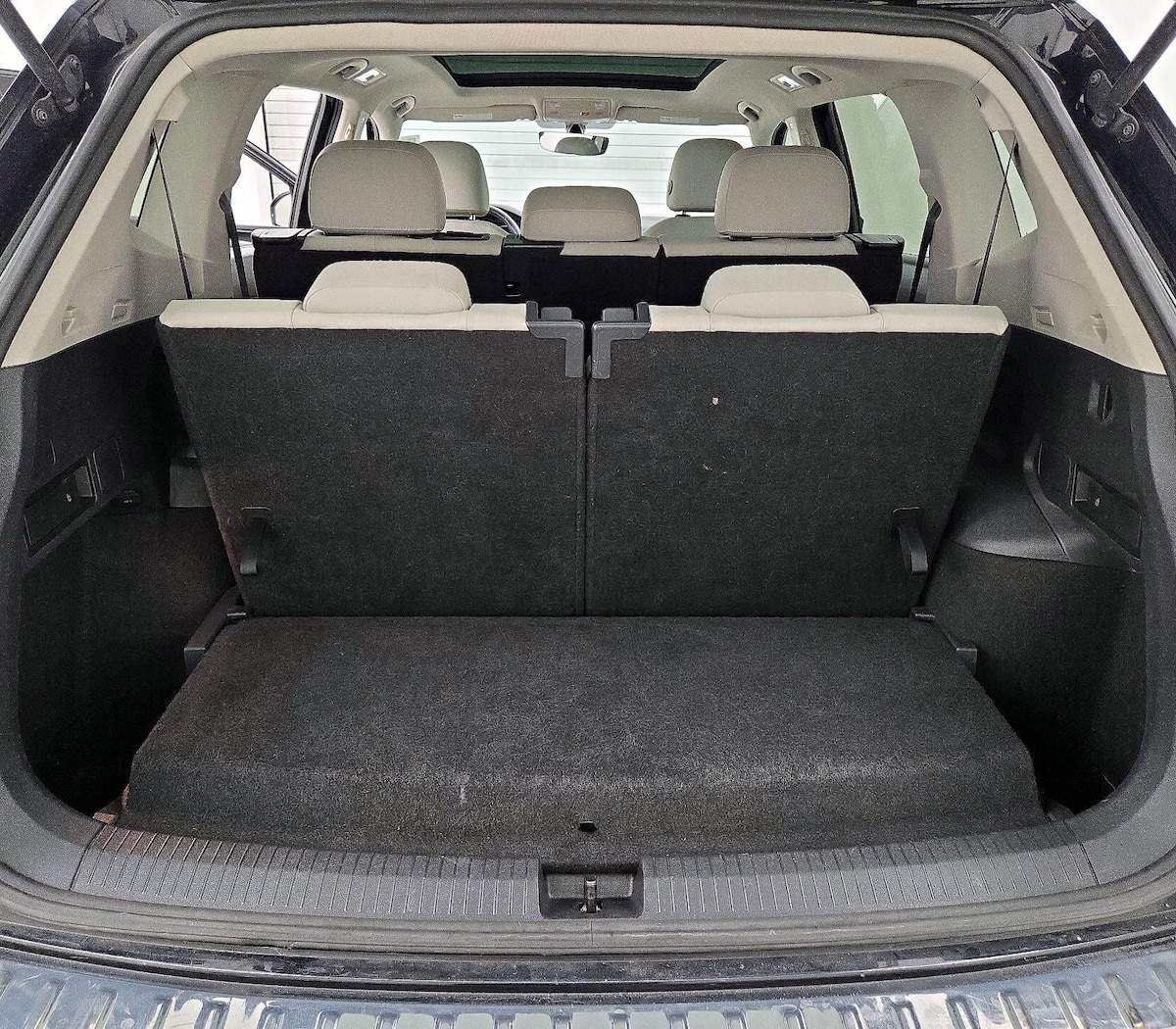Trunk/Cargo (Seats Up)