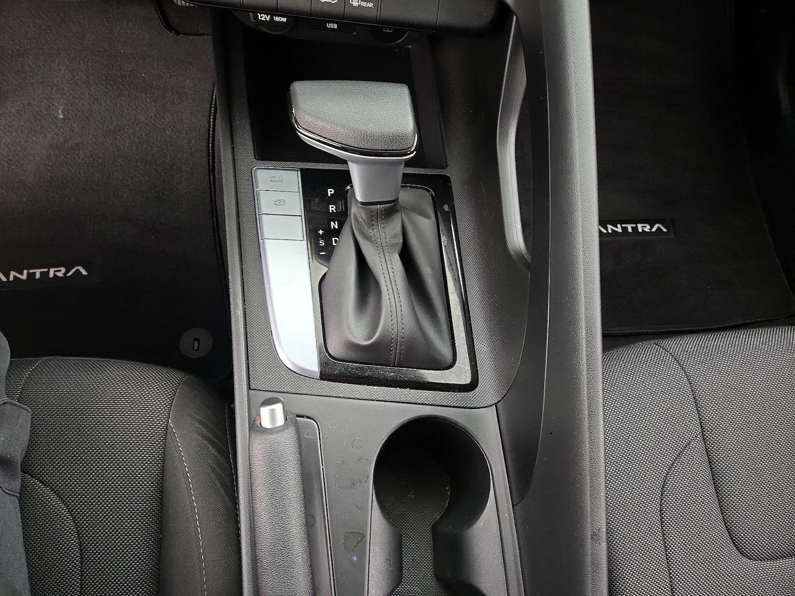 2026 Hyundai Elantra SE - Photo 19
