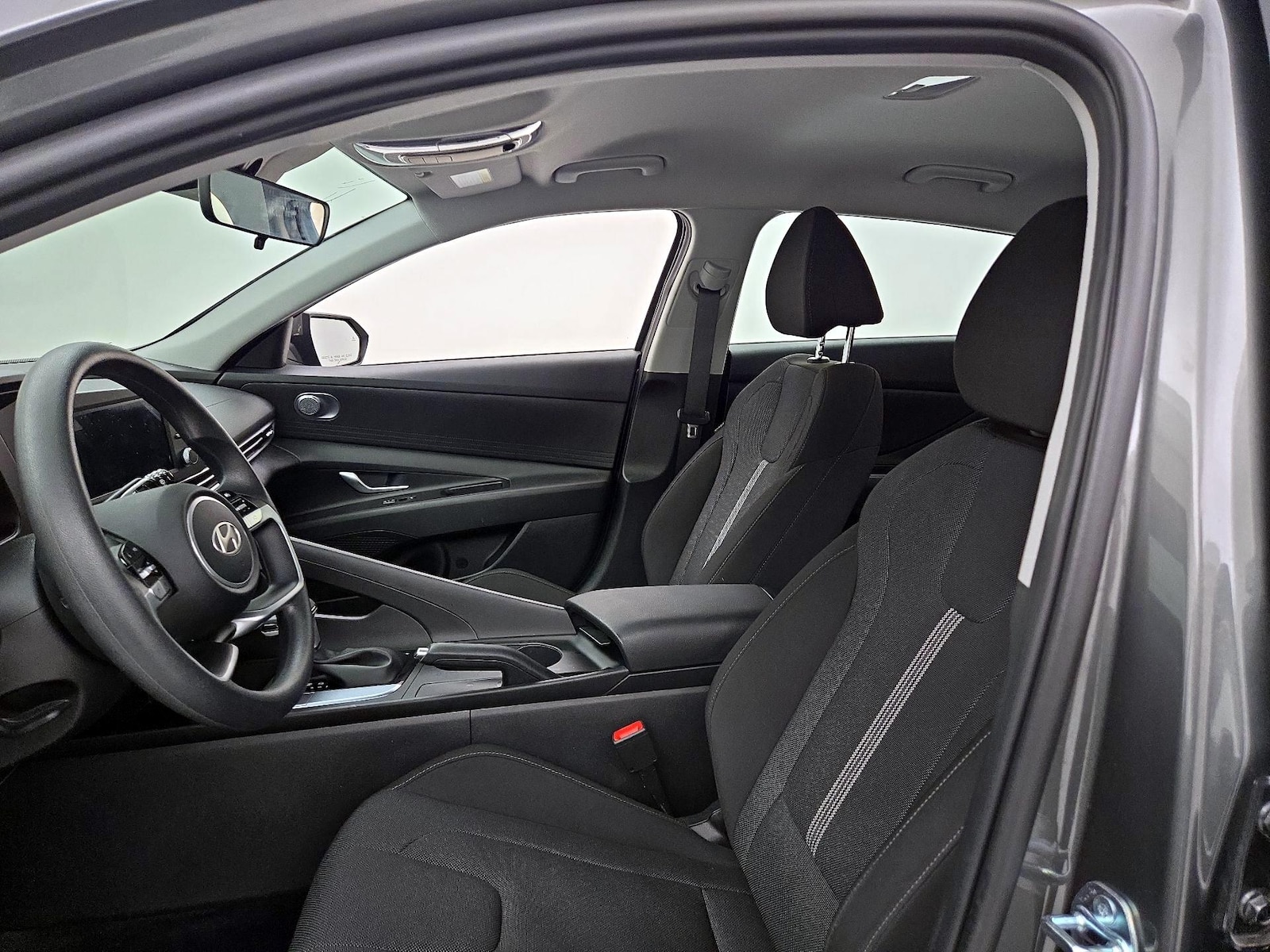 2026 Hyundai Elantra SE - Photo 21