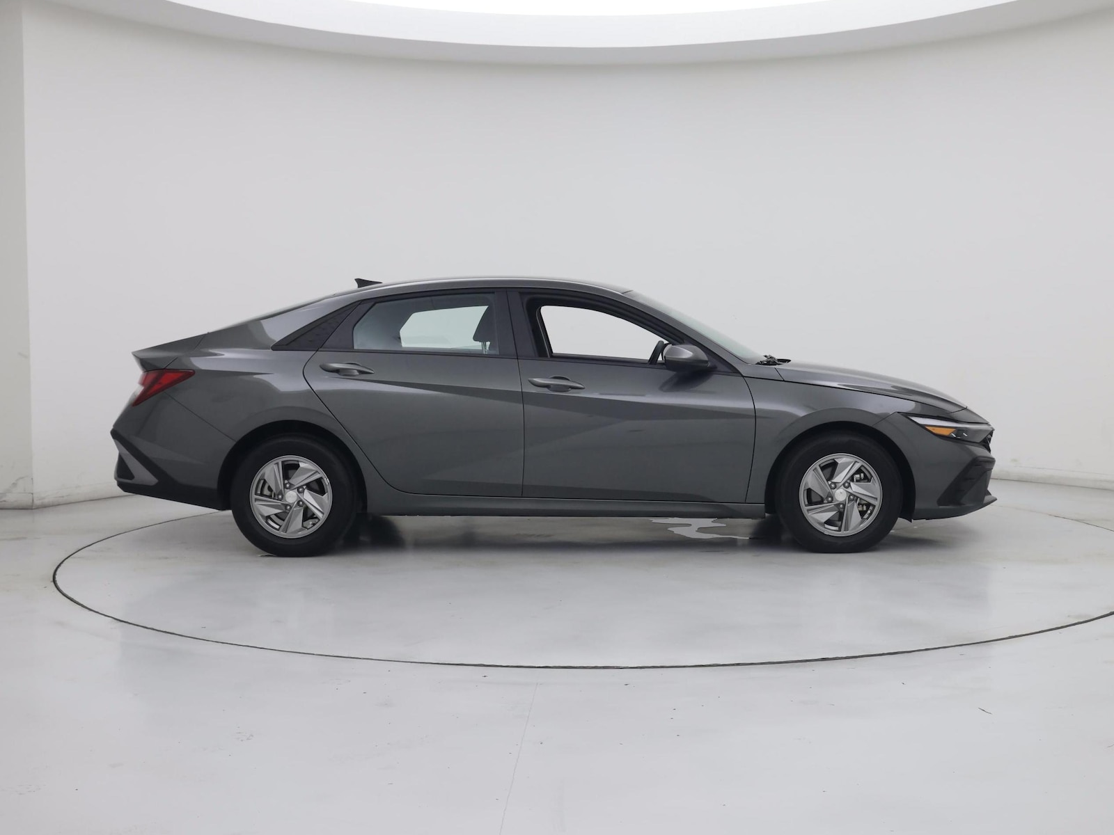 2026 Hyundai Elantra SE - Photo 8